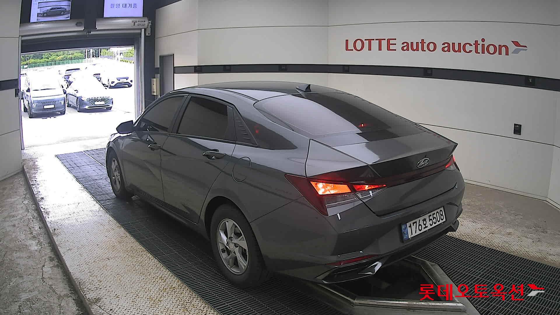 2021 - hyundai avante