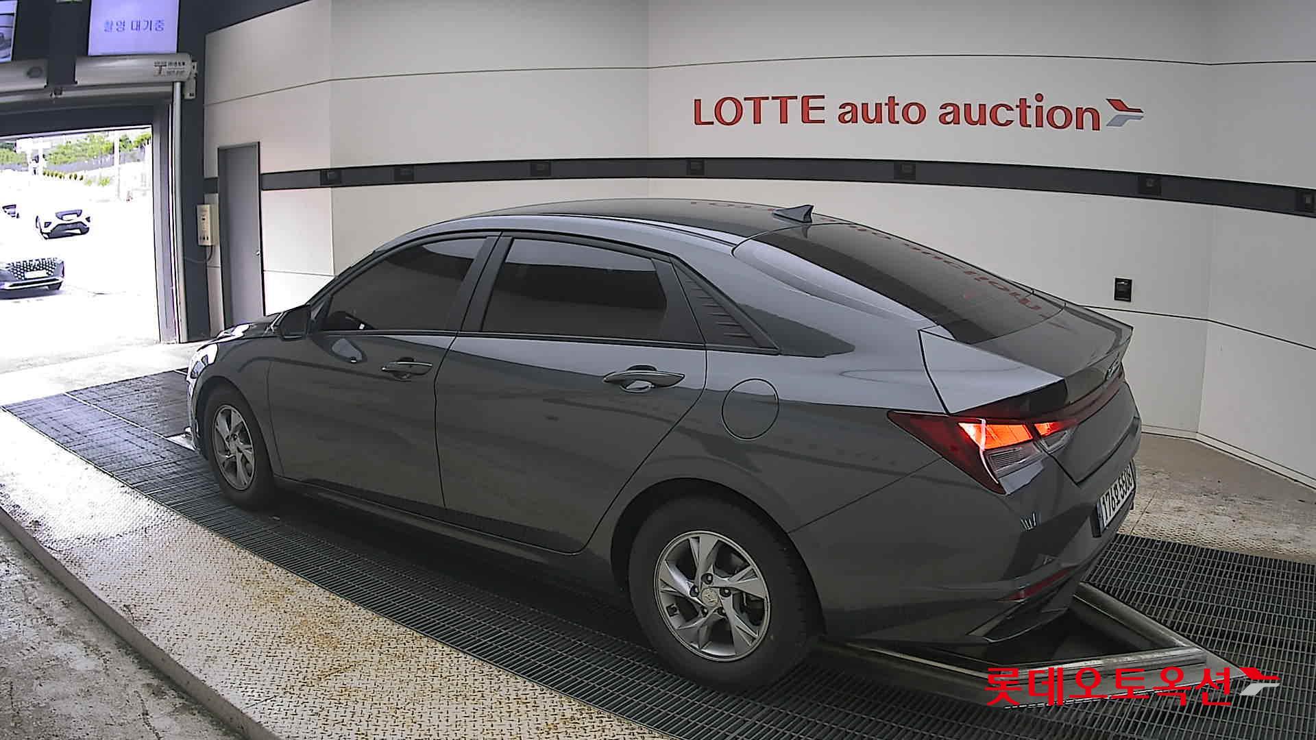 2021 - hyundai avante