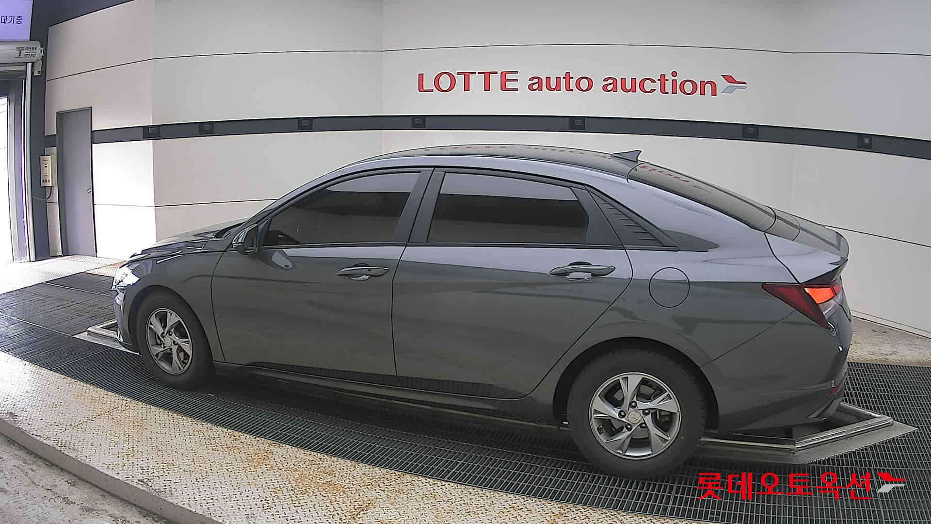 2021 - hyundai avante