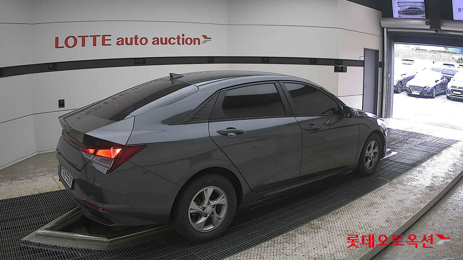2021 - hyundai avante