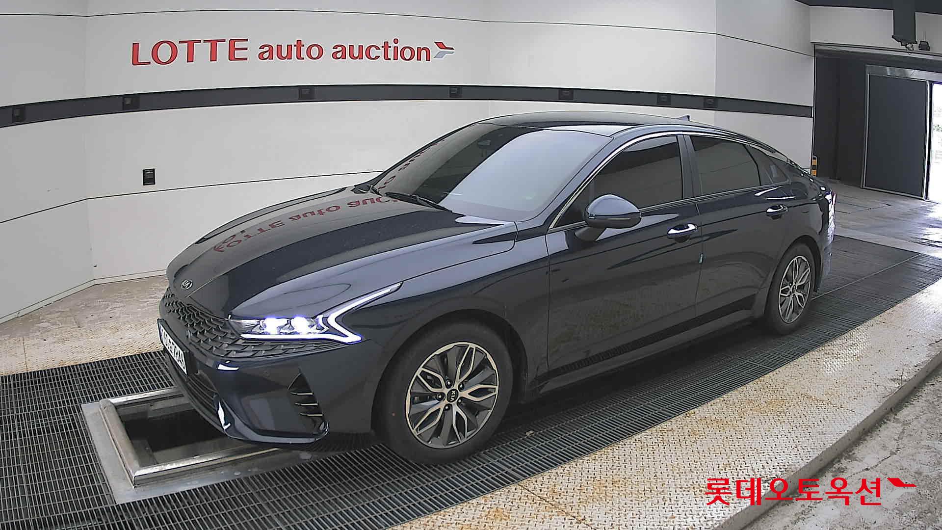 2021 - kia k5