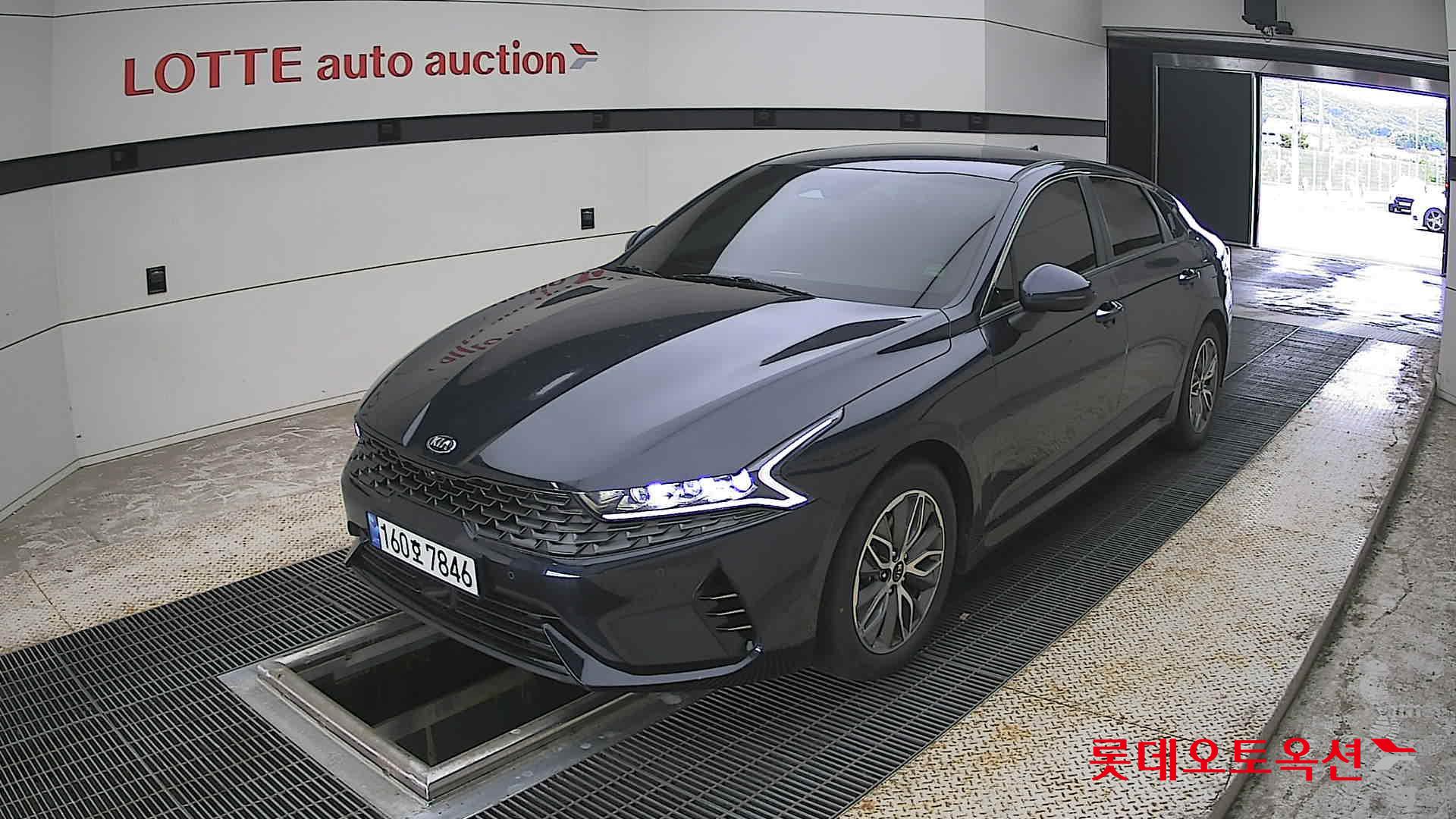 2021 - kia k5