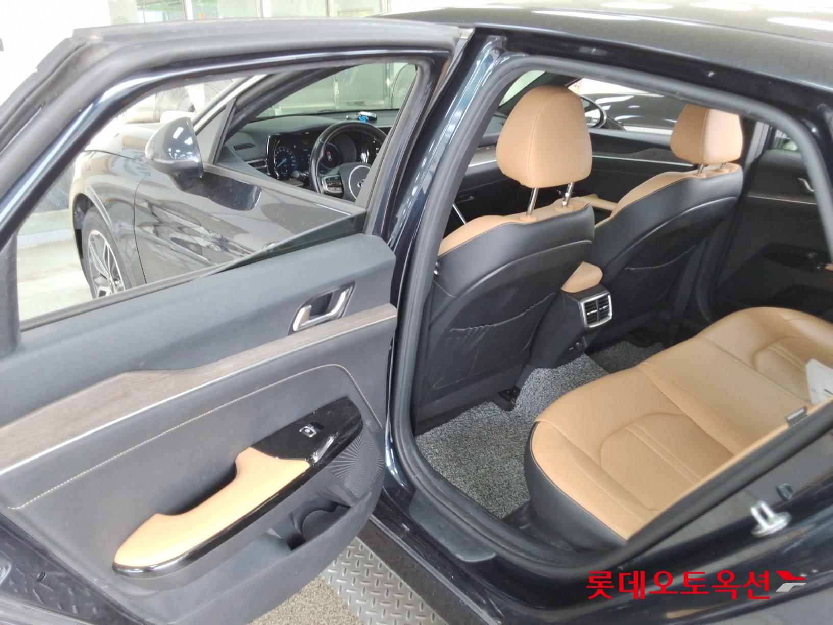 2021 - kia k5