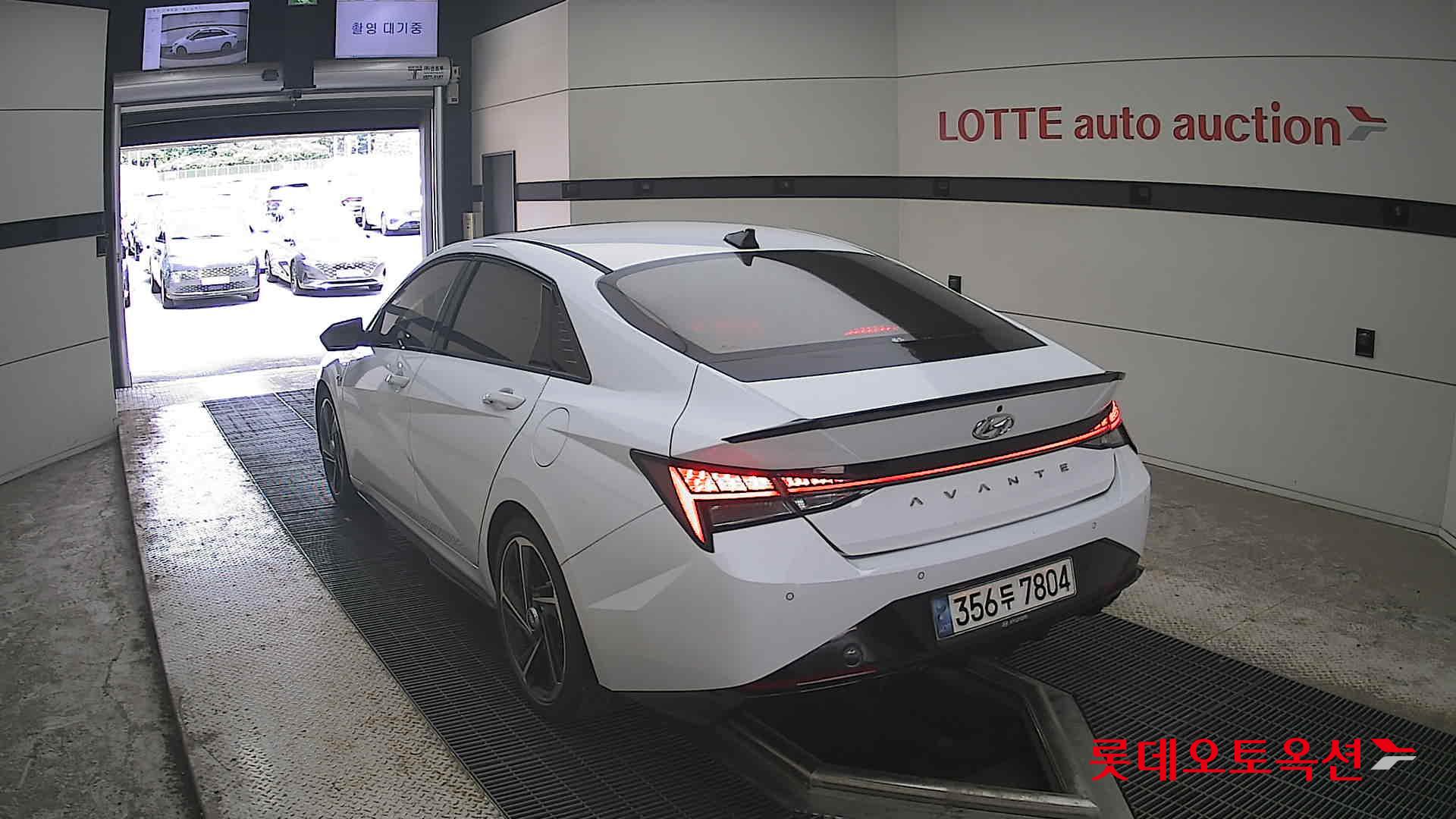 2021 - hyundai avante