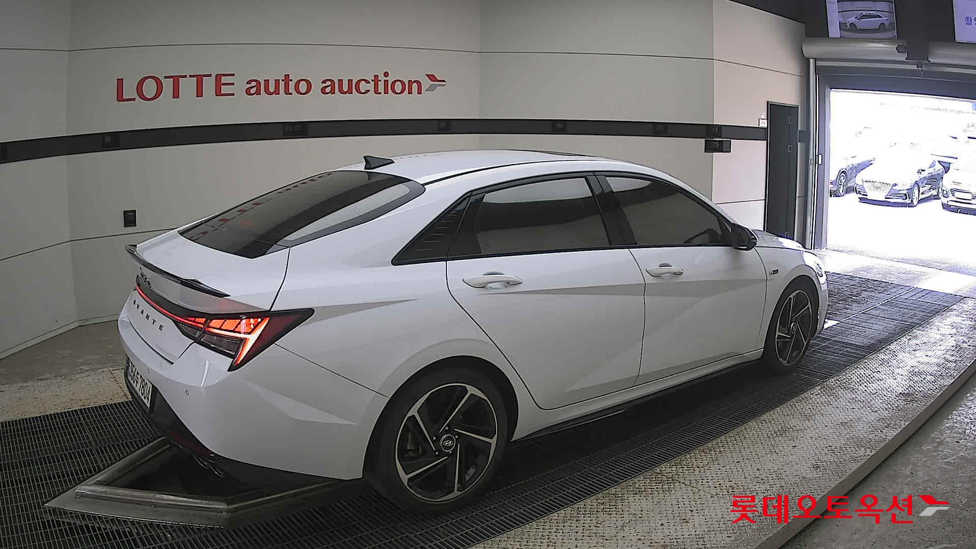 2021 - hyundai avante