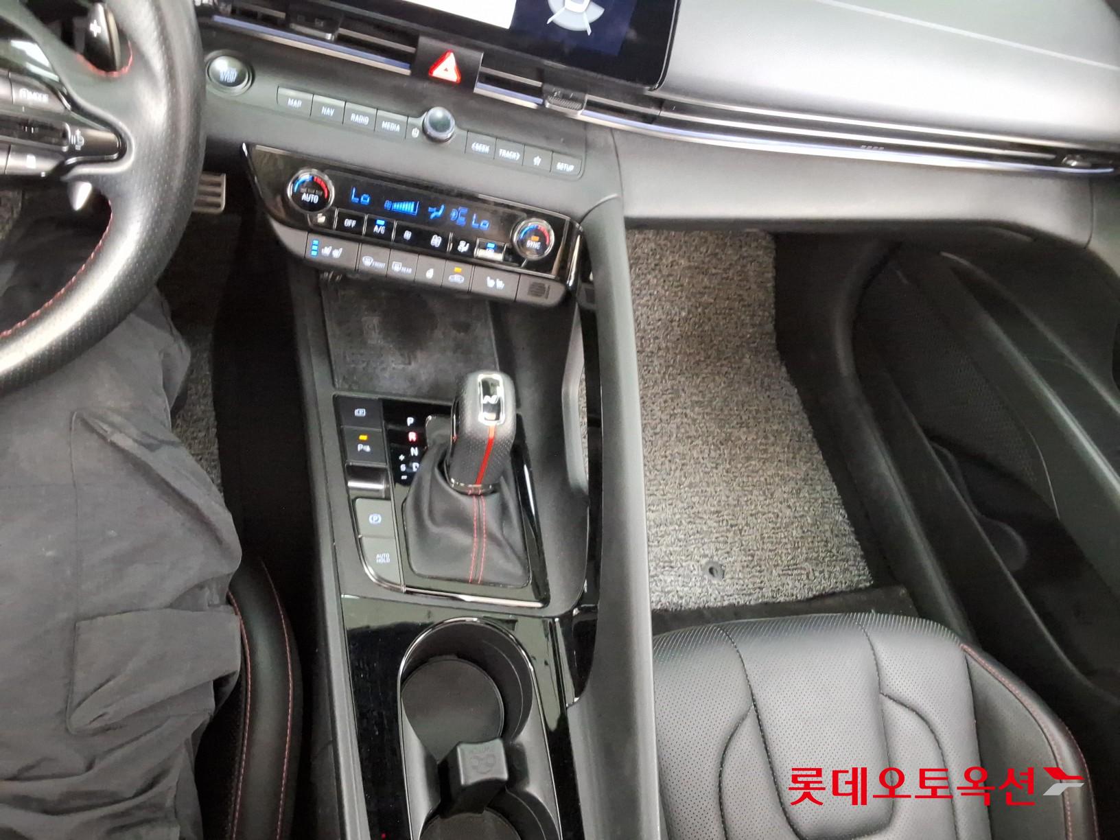 2021 - hyundai avante