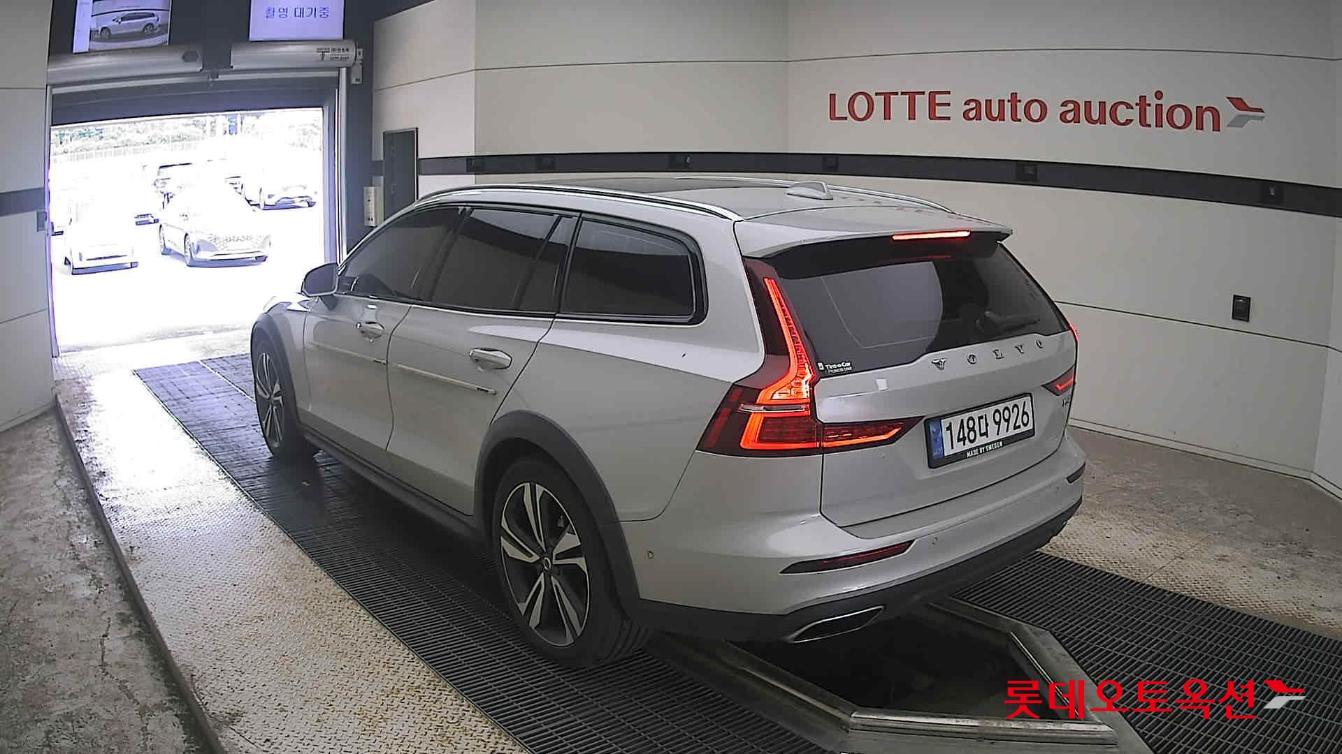 2020 - volvo v60