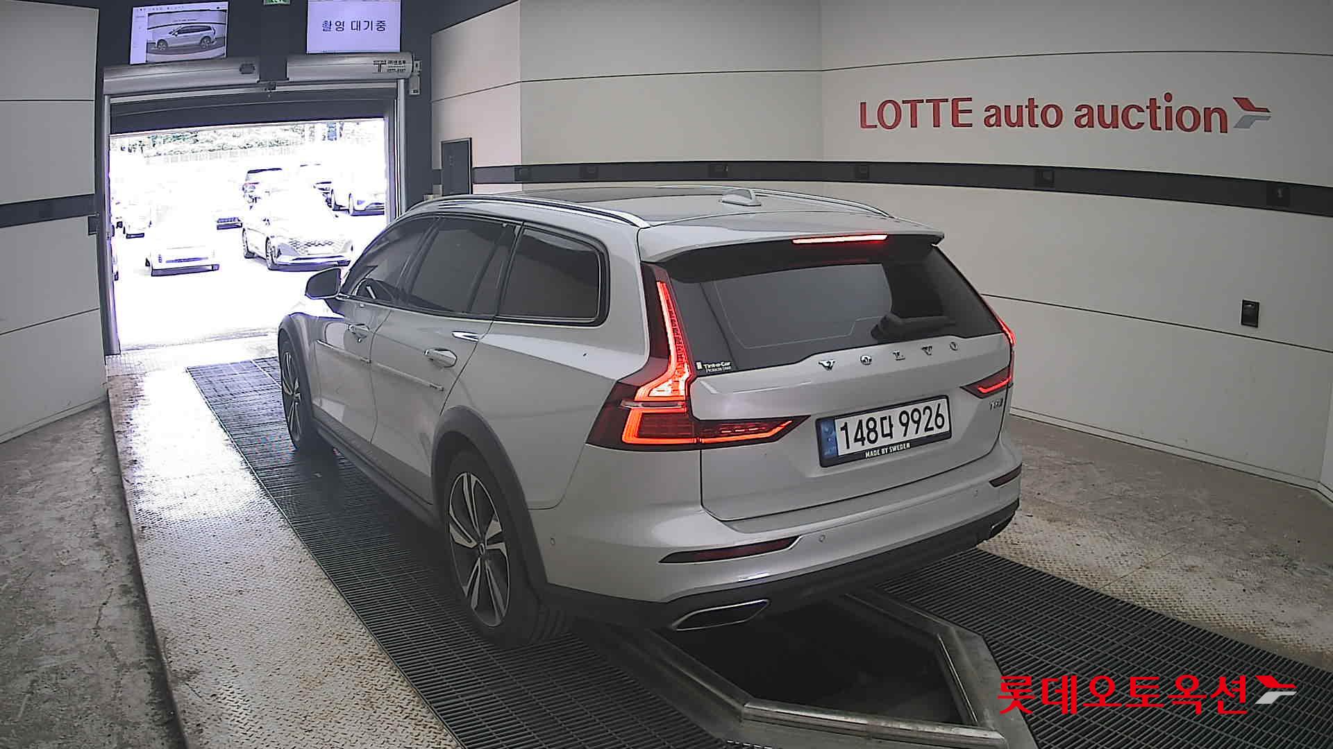 2020 - volvo v60