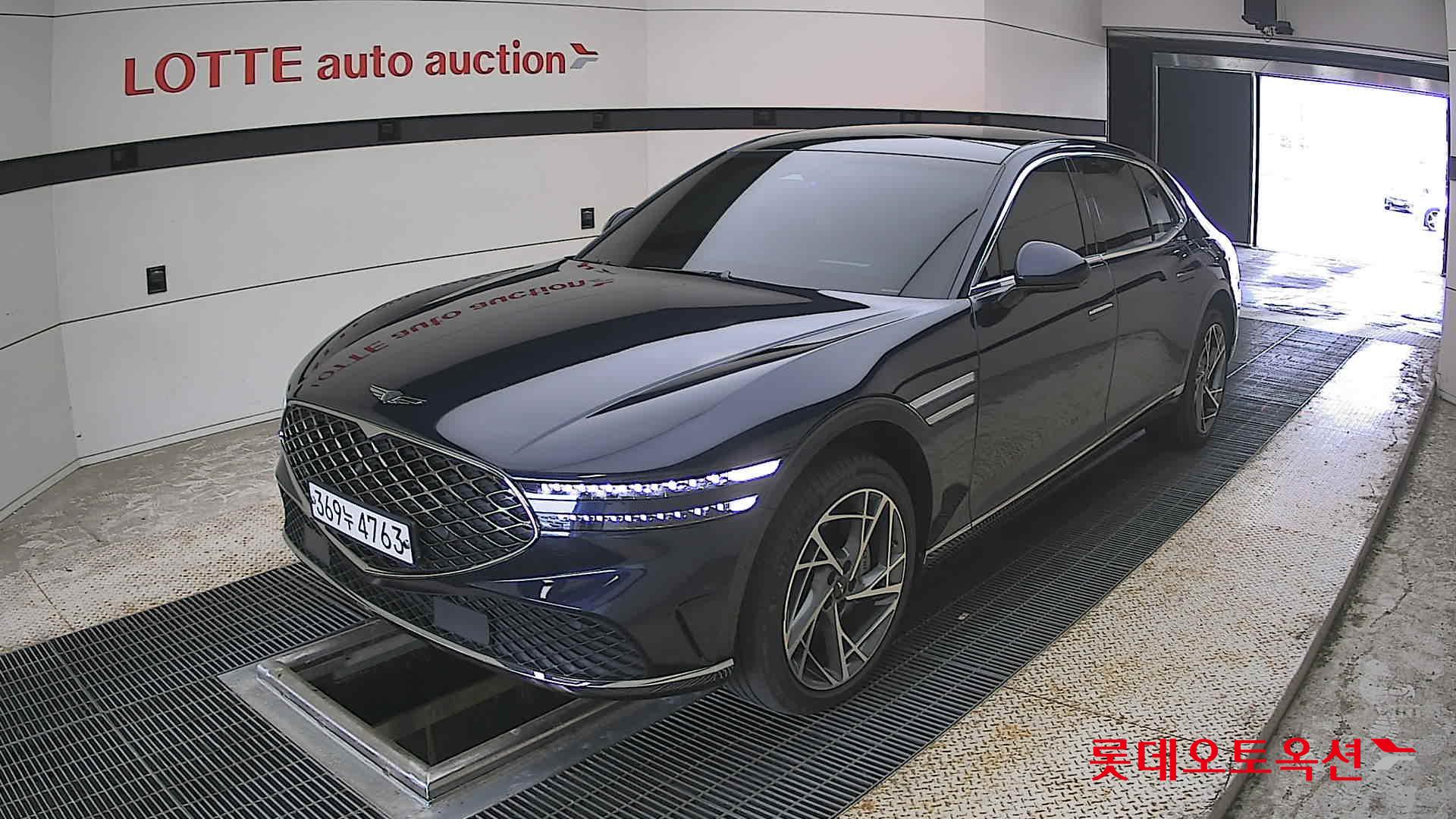 2022 - genesis g90