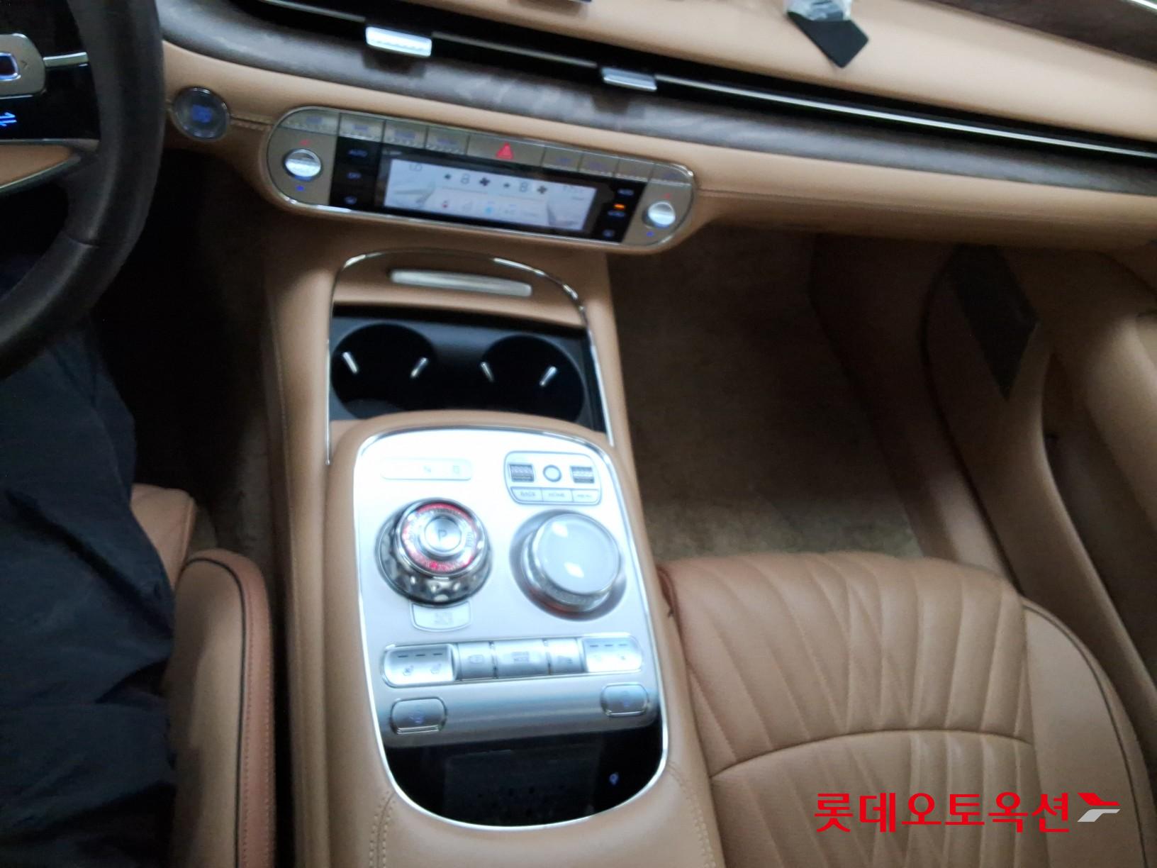 2022 - genesis g90