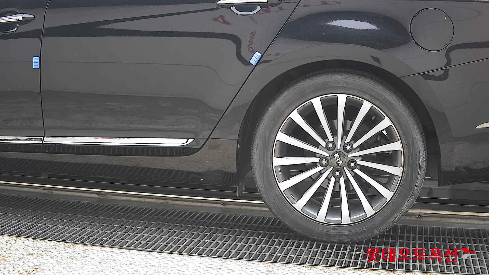 2014 - kia k7