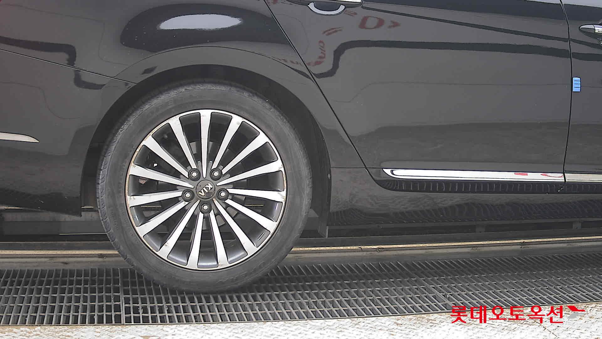 2014 - kia k7