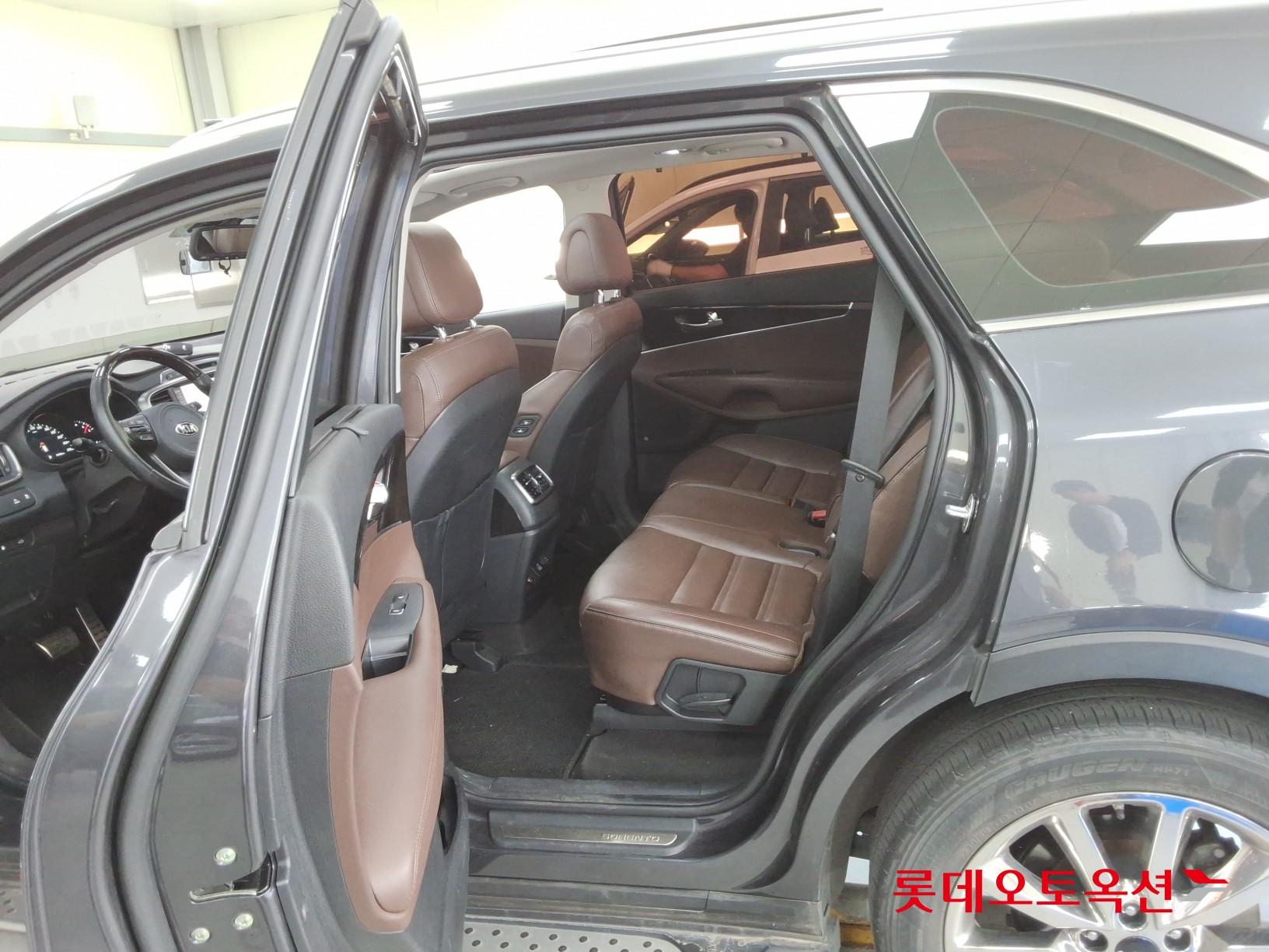 2016 - kia sorento
