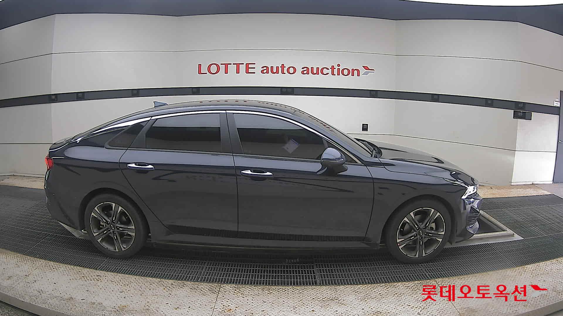 2021 - kia k5
