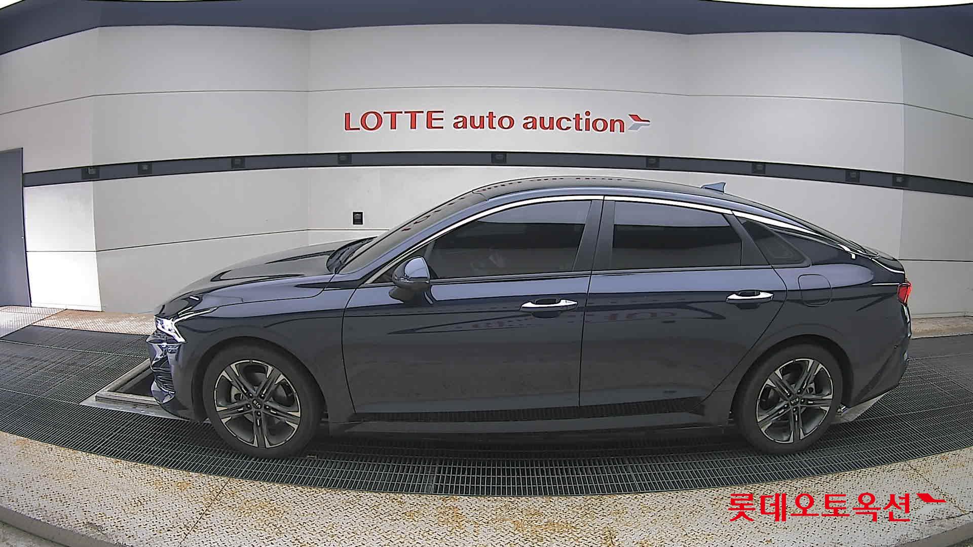2021 - kia k5
