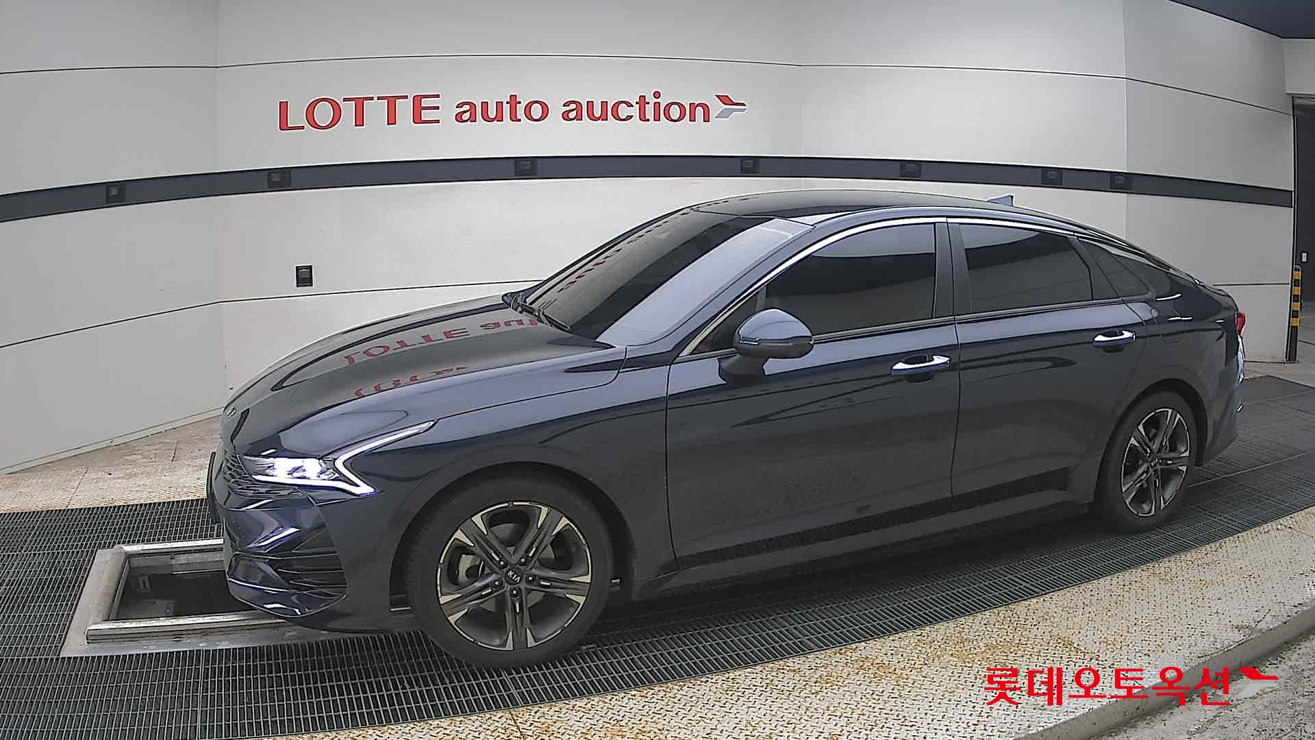 2021 - kia k5