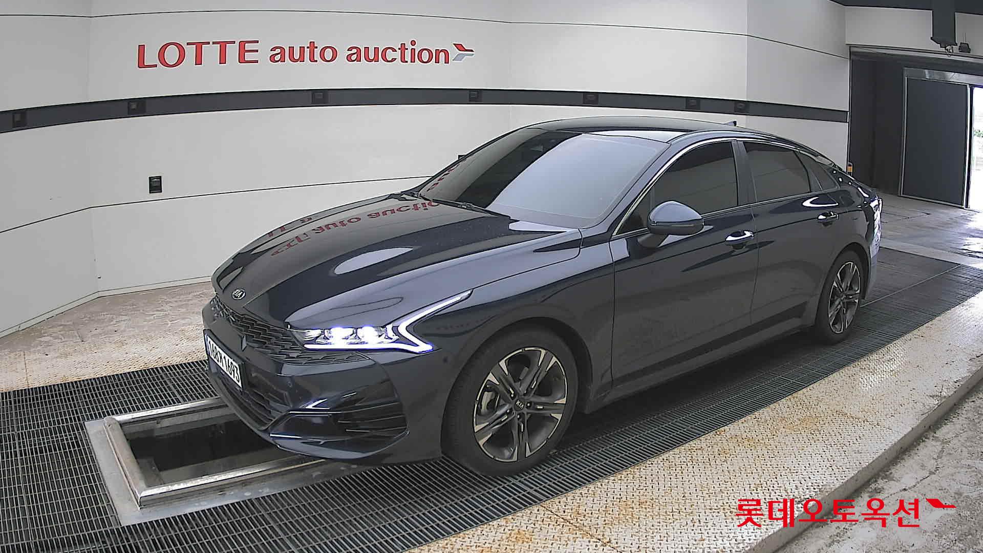2021 - kia k5