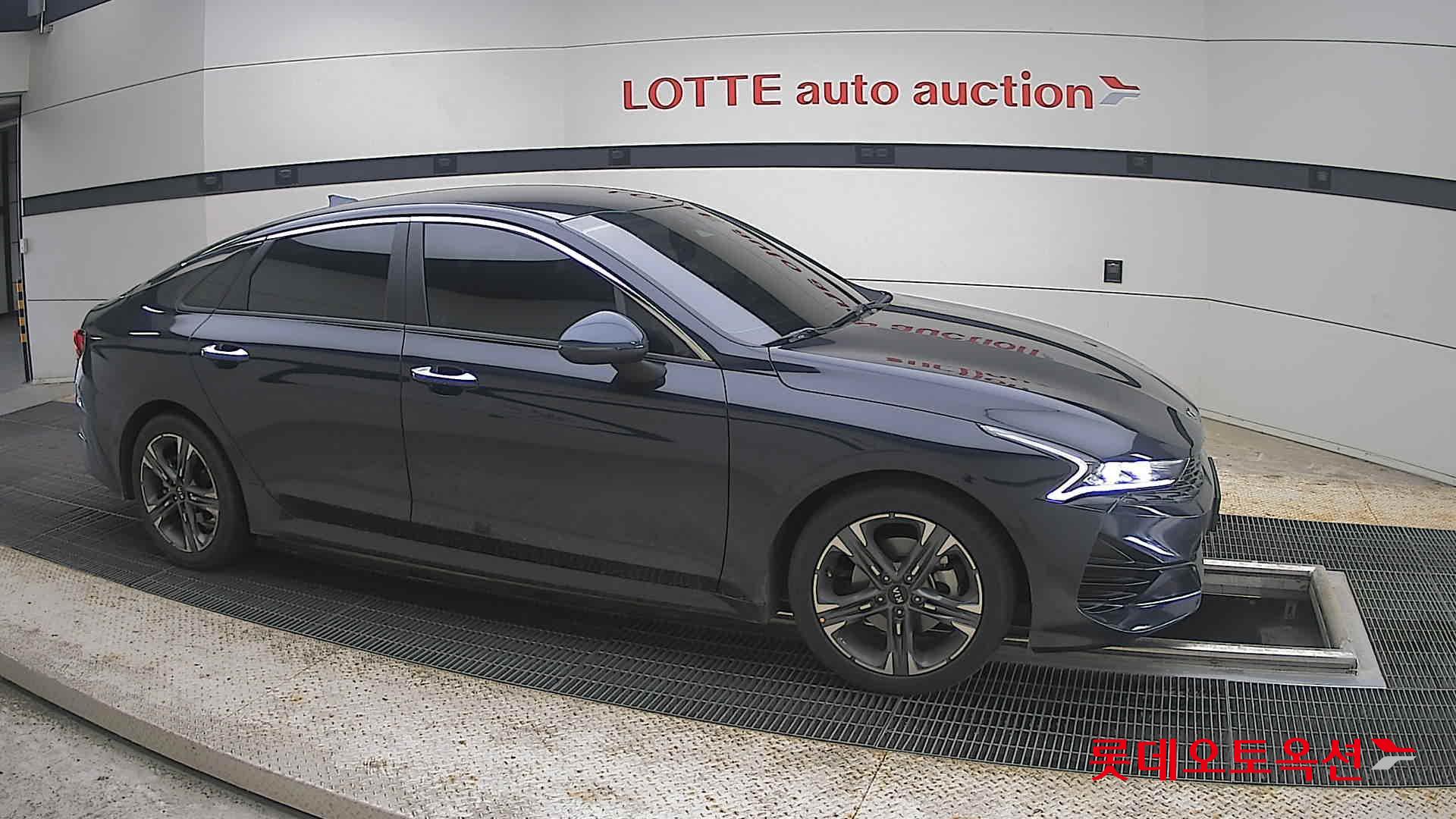 2021 - kia k5
