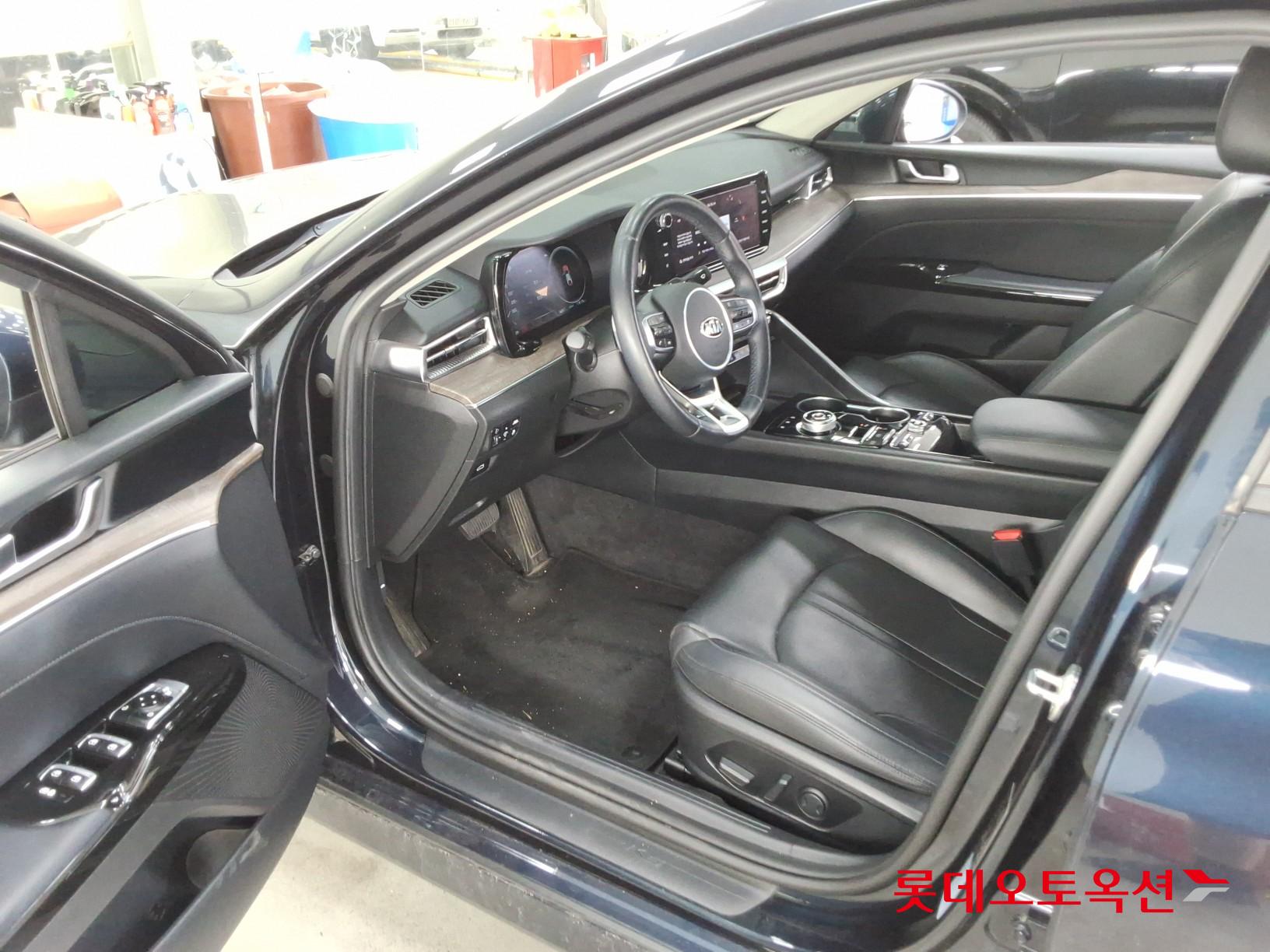 2021 - kia k5