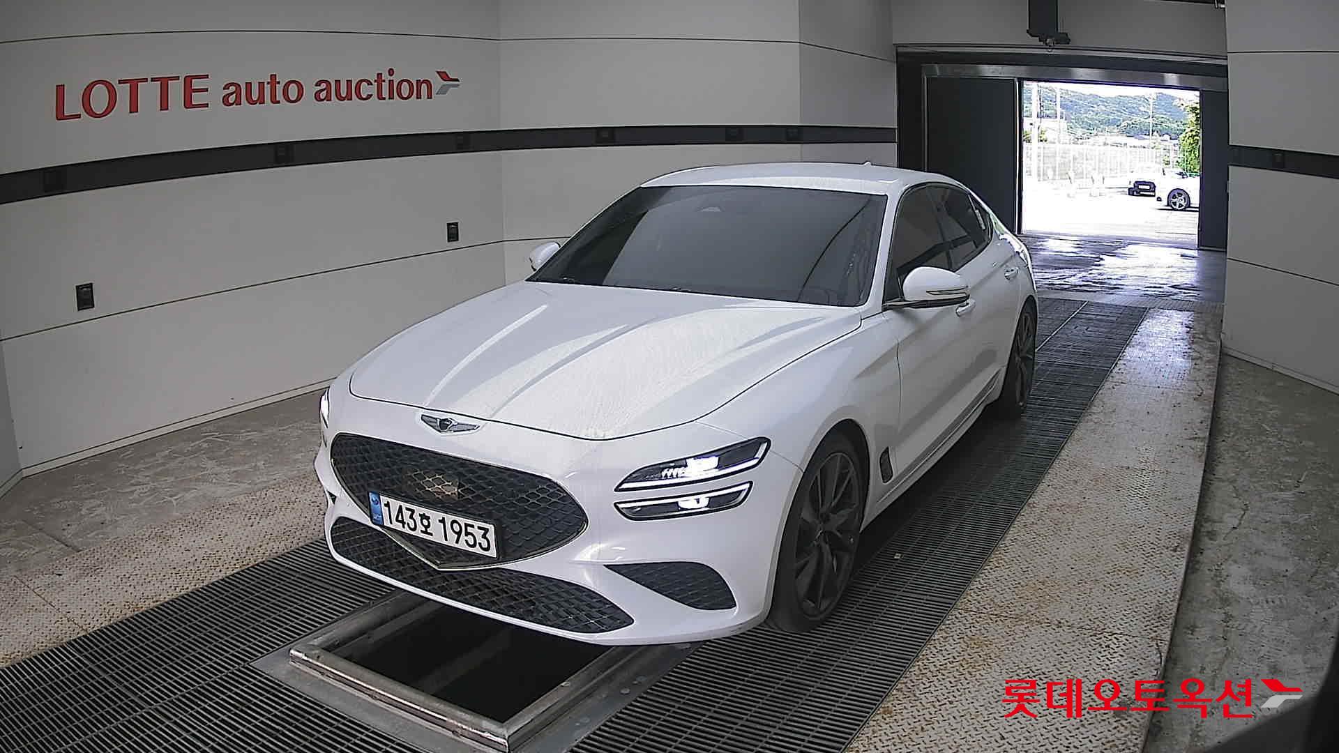 2022 - genesis g70