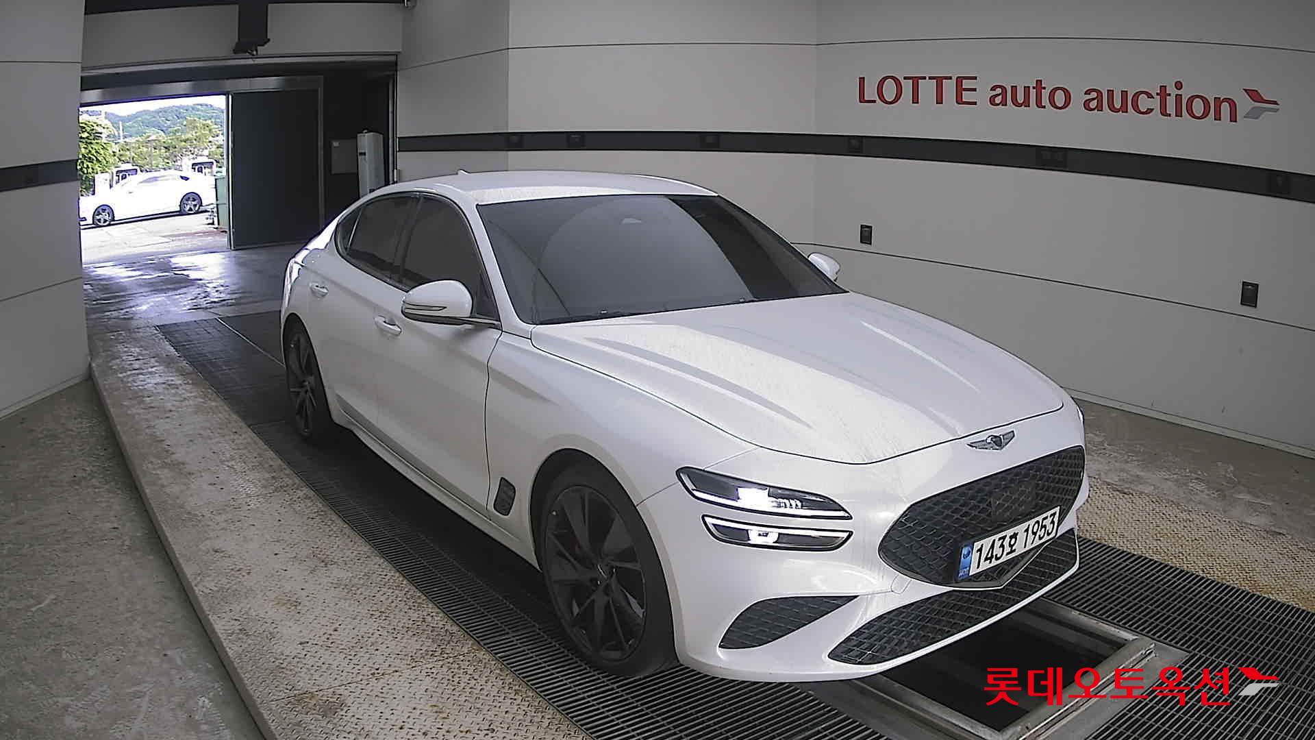 2022 - genesis g70
