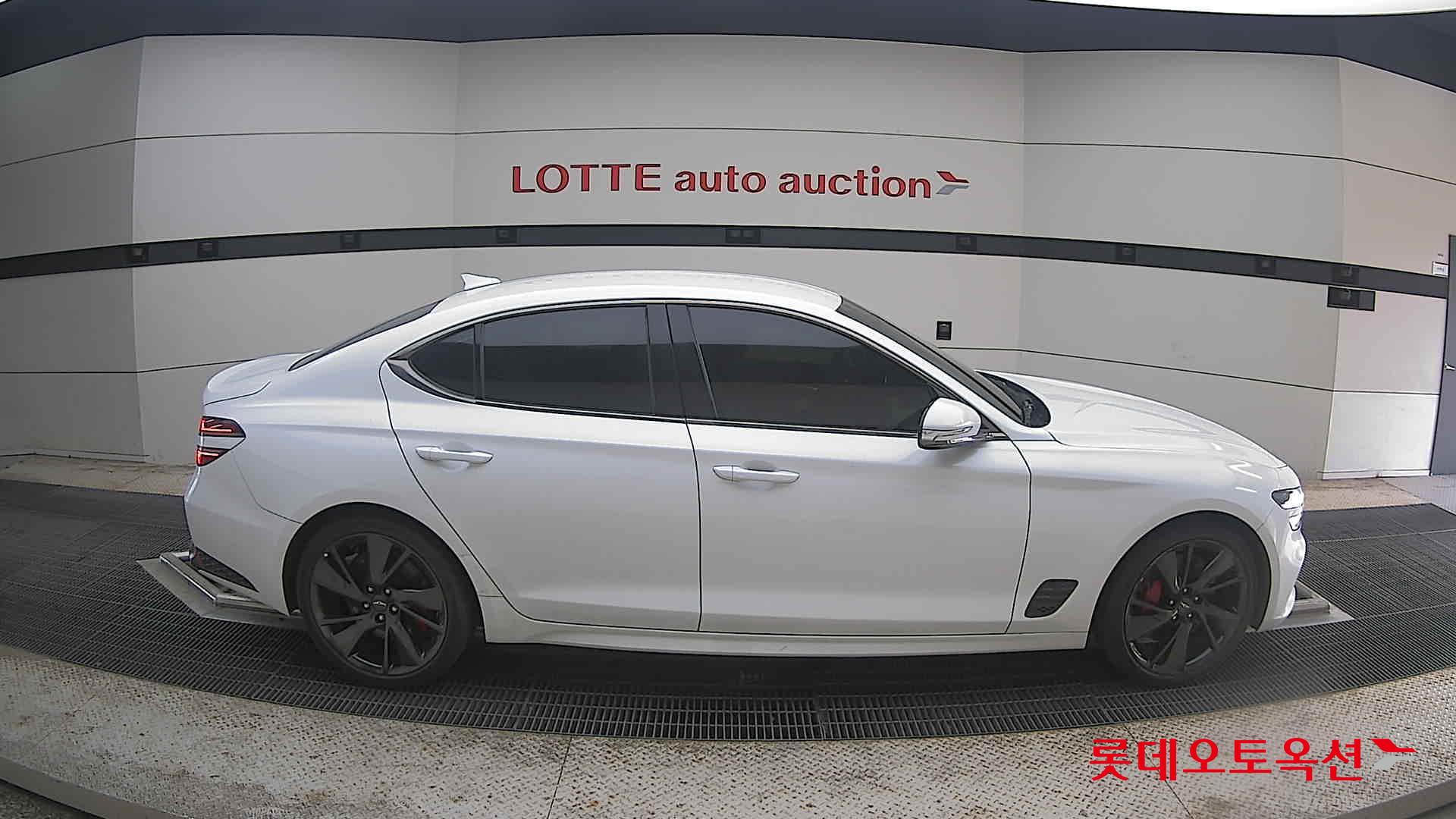 2022 - genesis g70