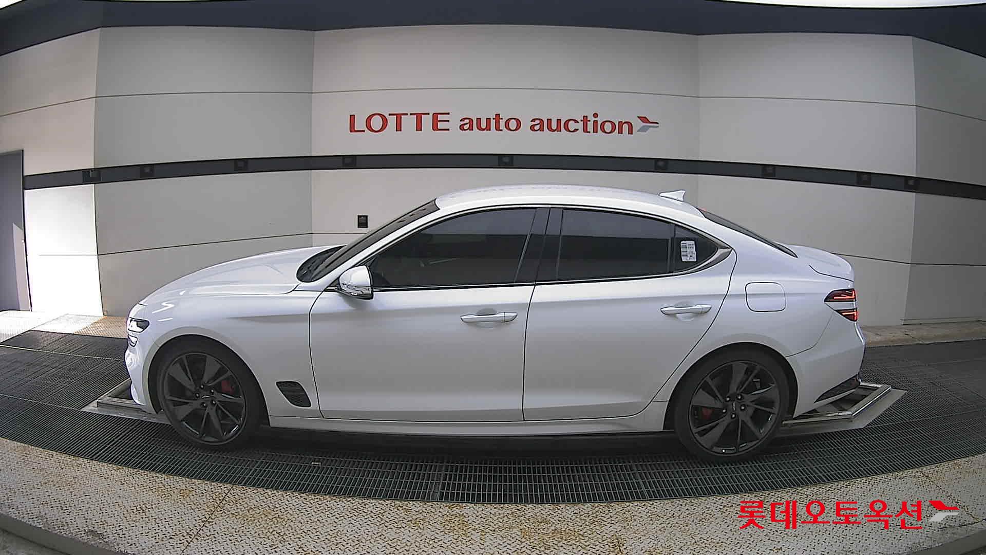 2022 - genesis g70