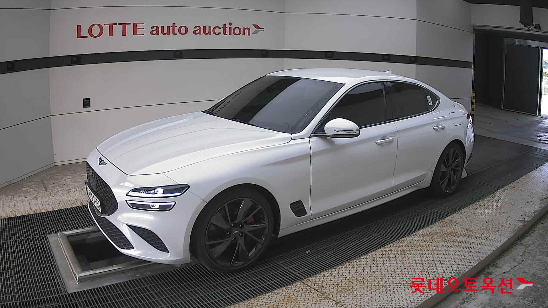 2022 - genesis g70