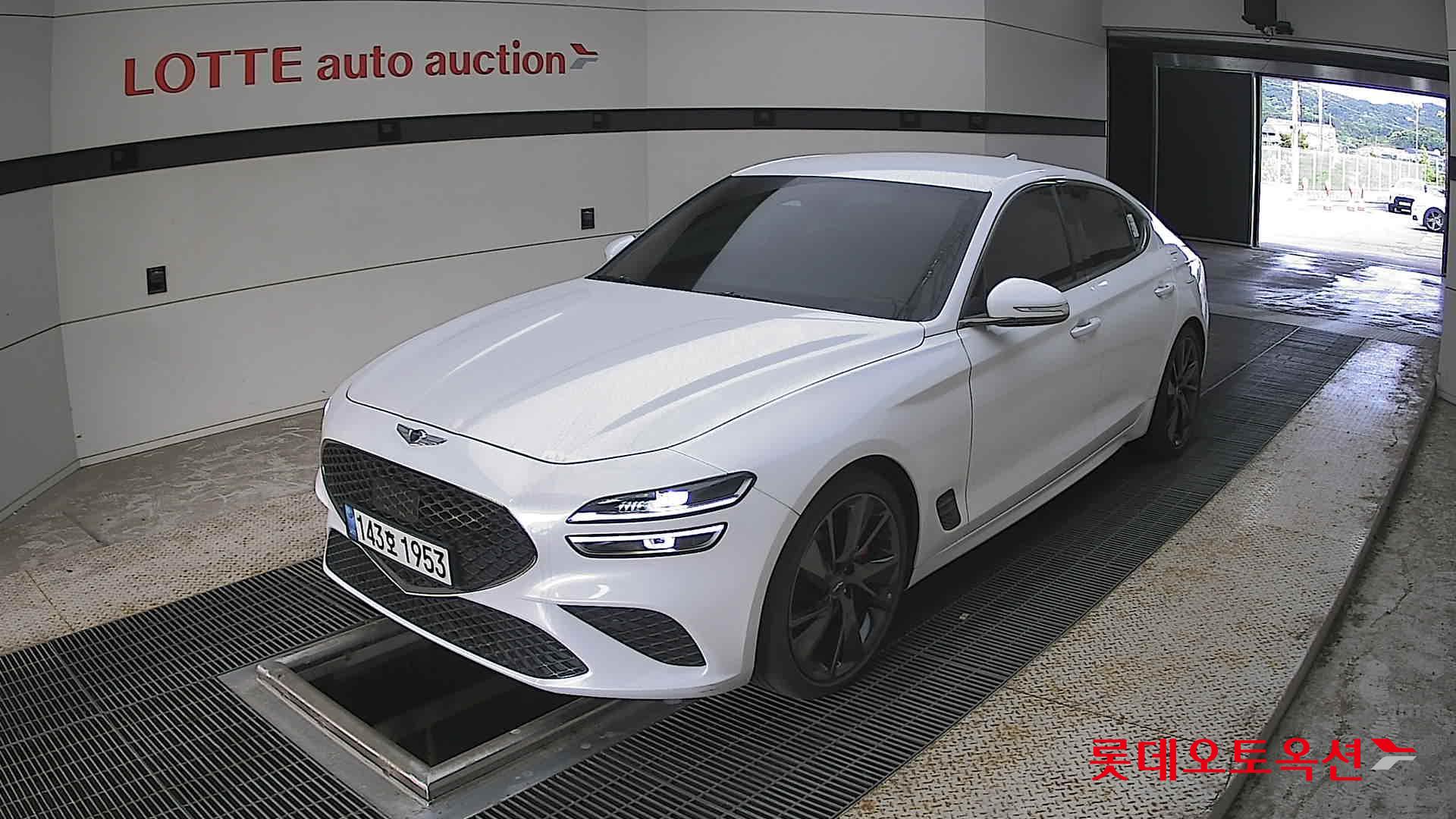 2022 - genesis g70