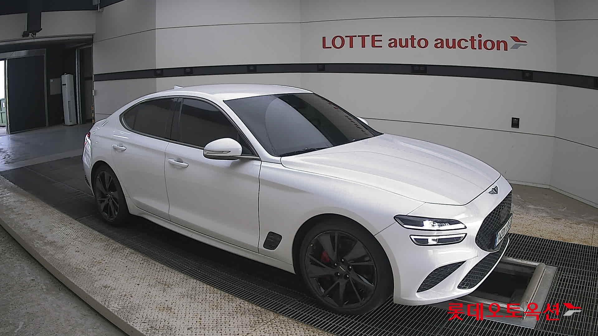 2022 - genesis g70