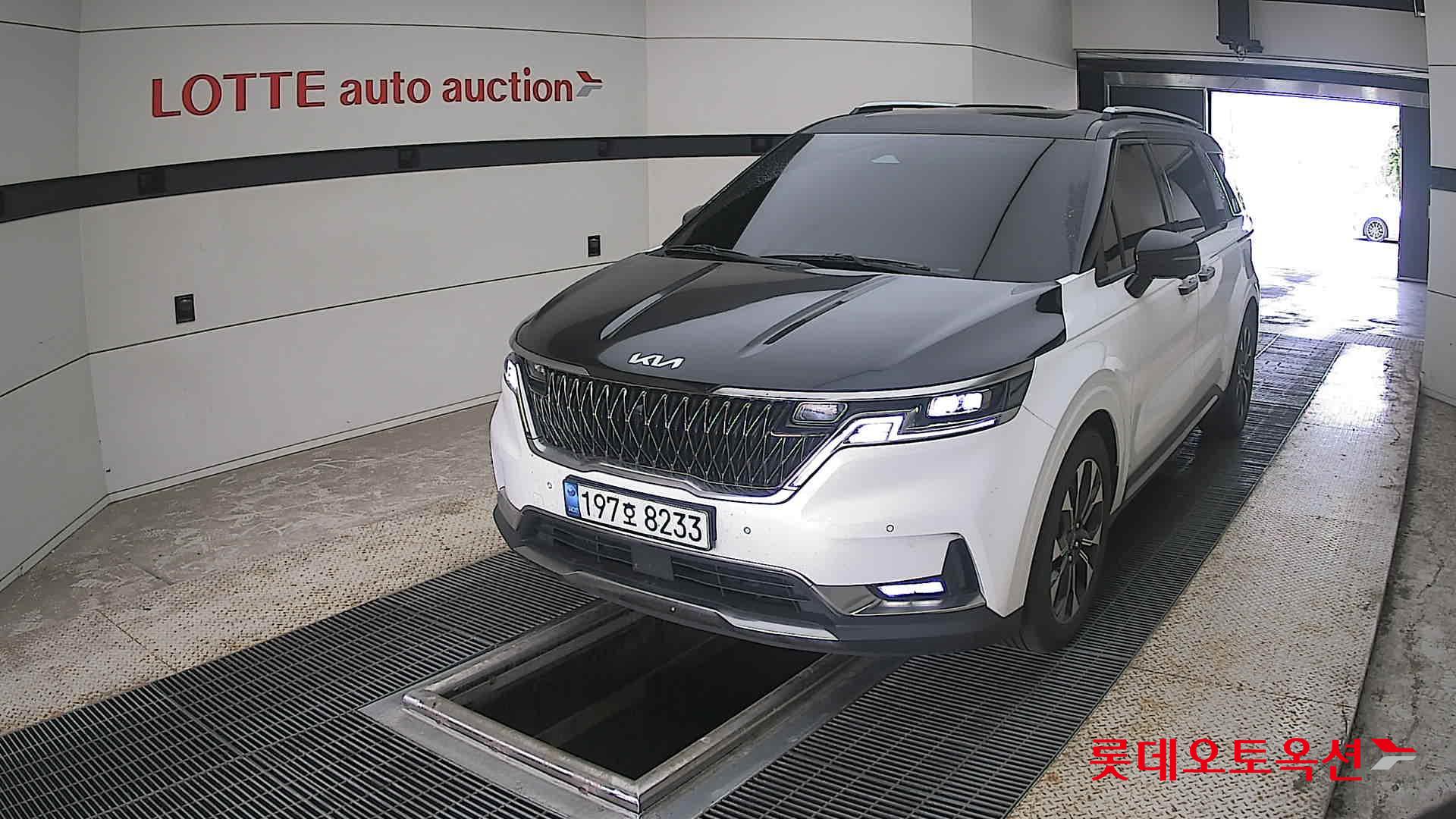 2023 - kia carnival