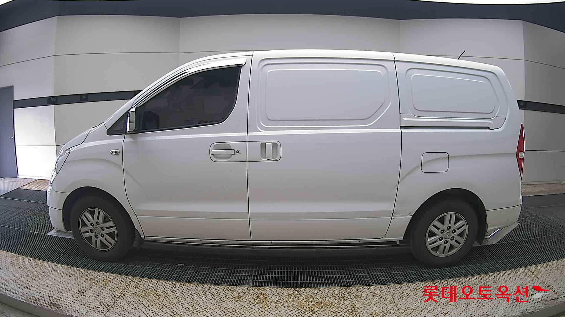 2016 - hyundai grand starex