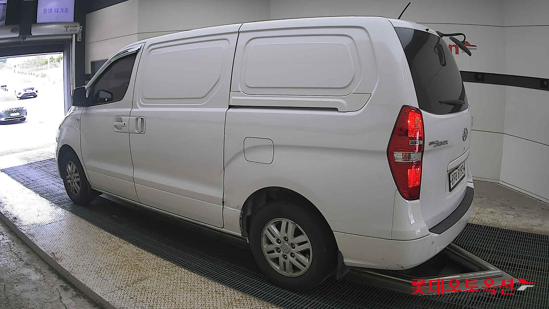 2016 - hyundai grand starex