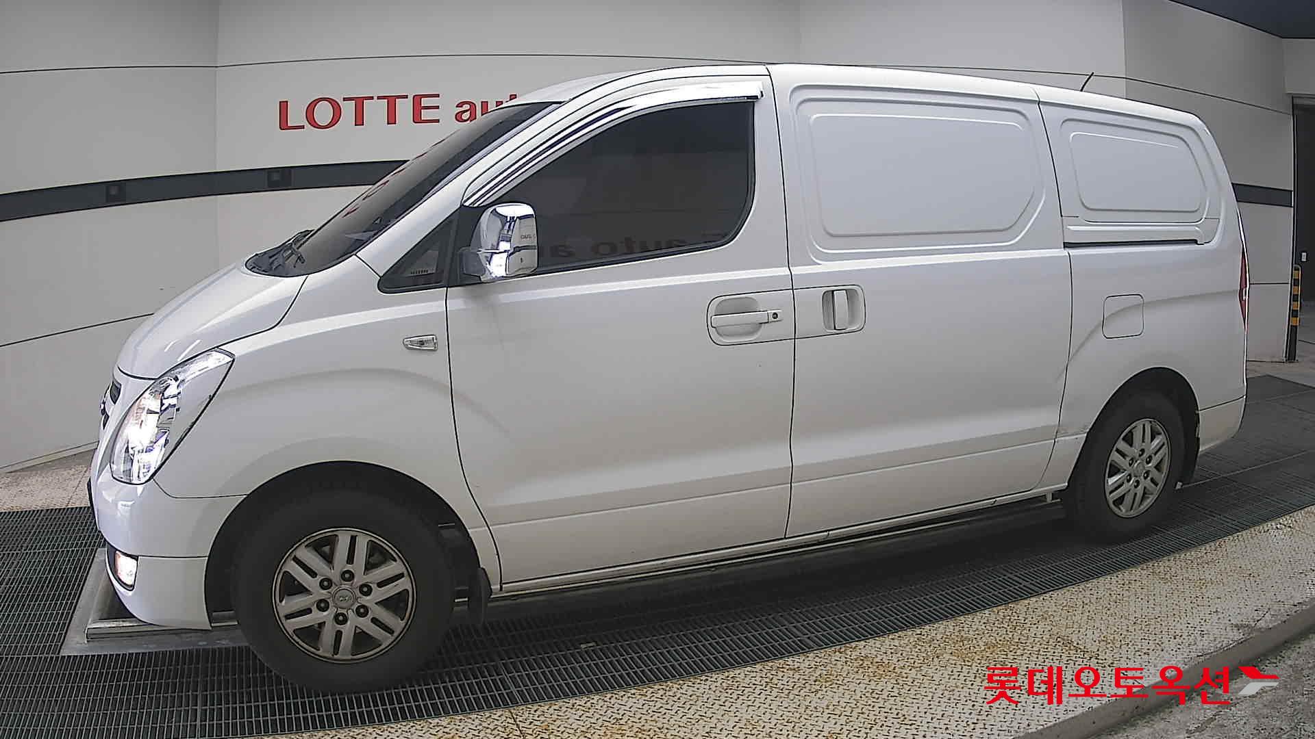 2016 - hyundai grand starex