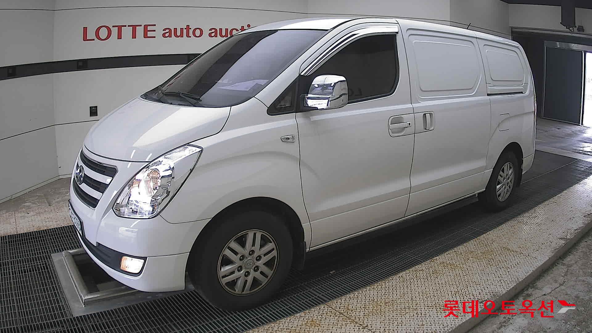 2016 - hyundai grand starex