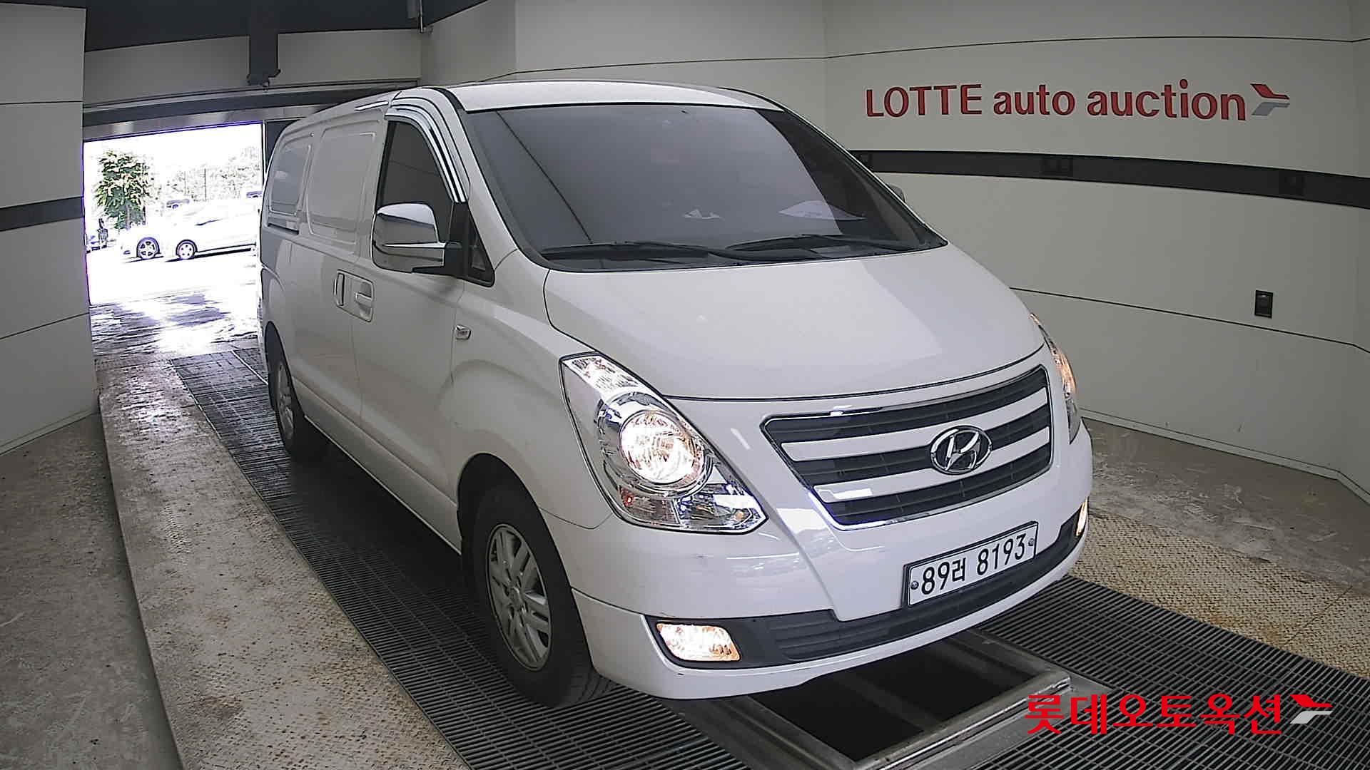 2016 - hyundai grand starex