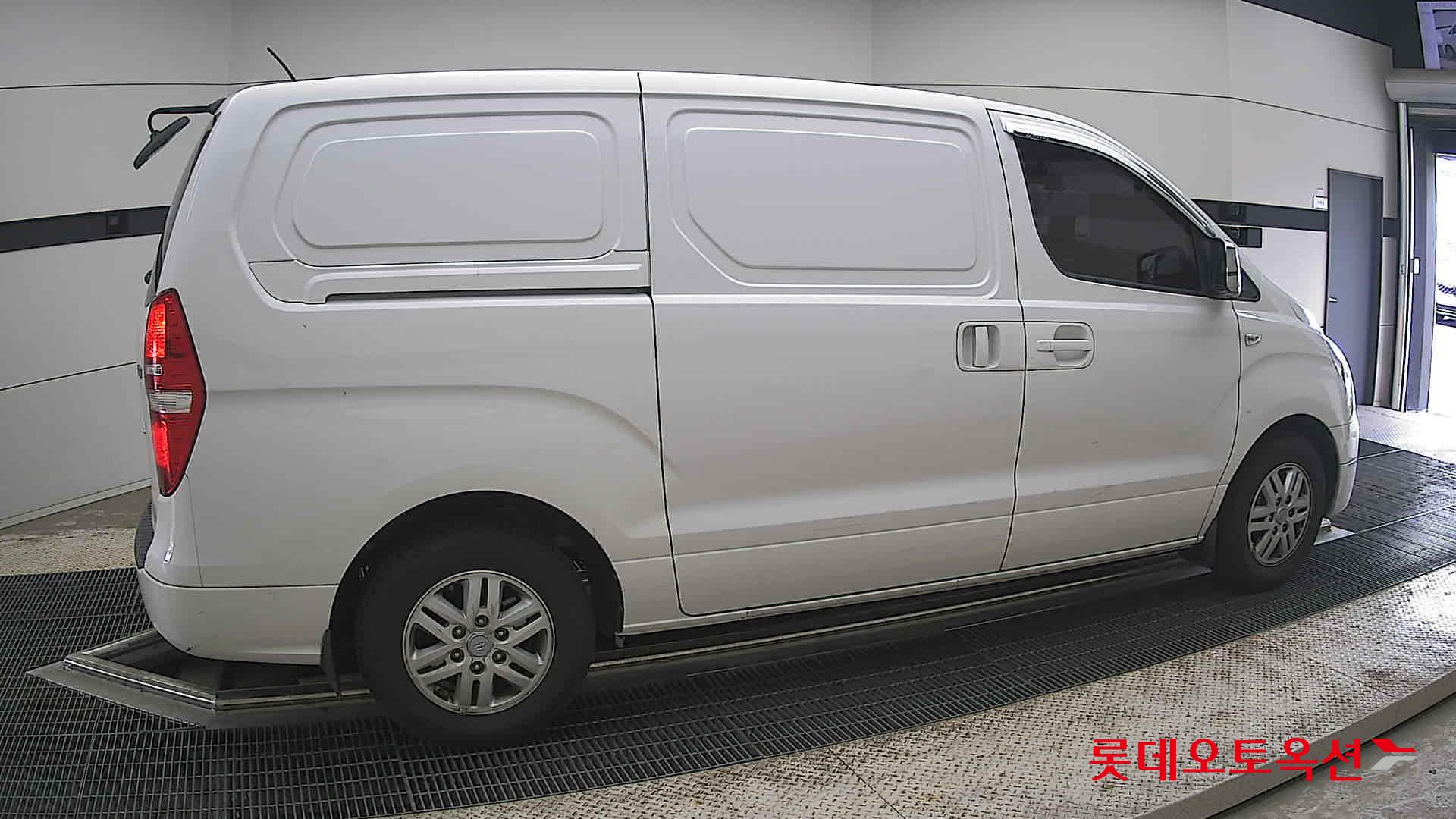 2016 - hyundai grand starex