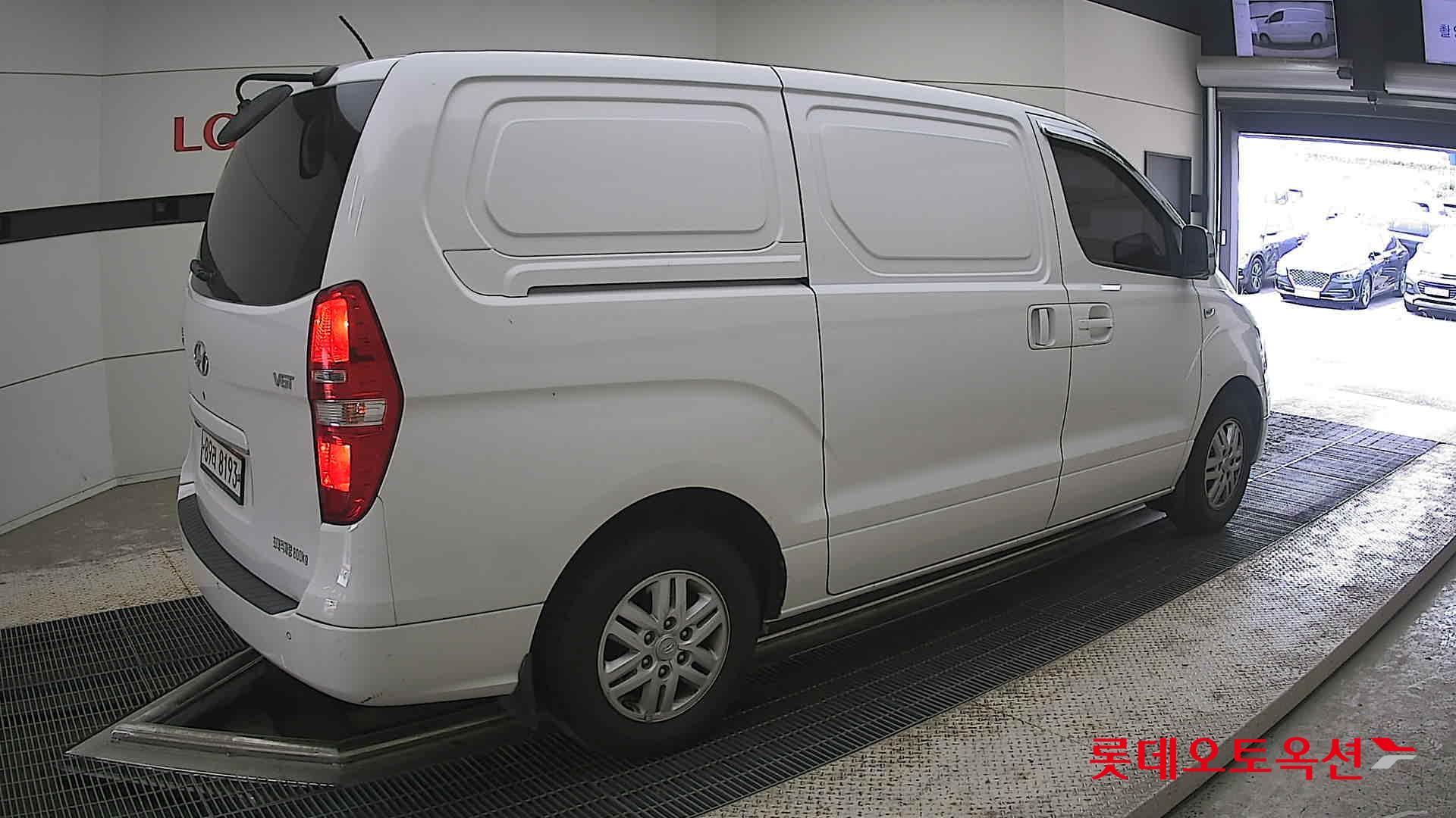 2016 - hyundai grand starex