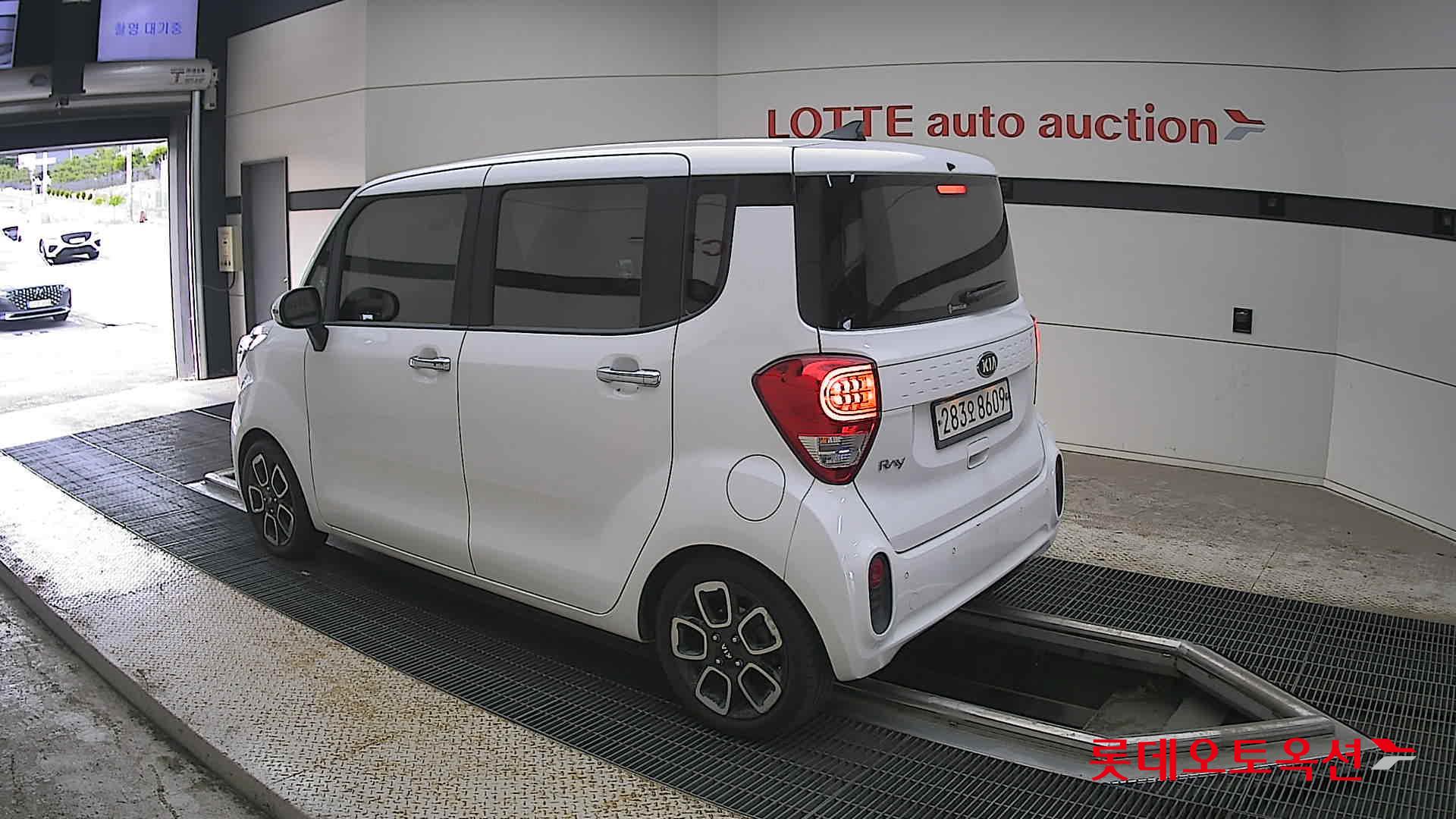 2021 - kia ray