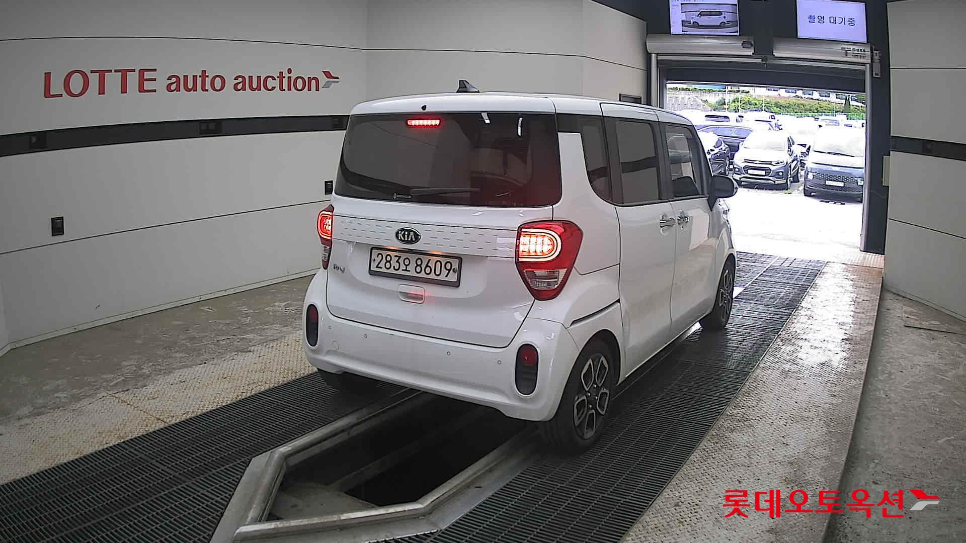 2021 - kia ray