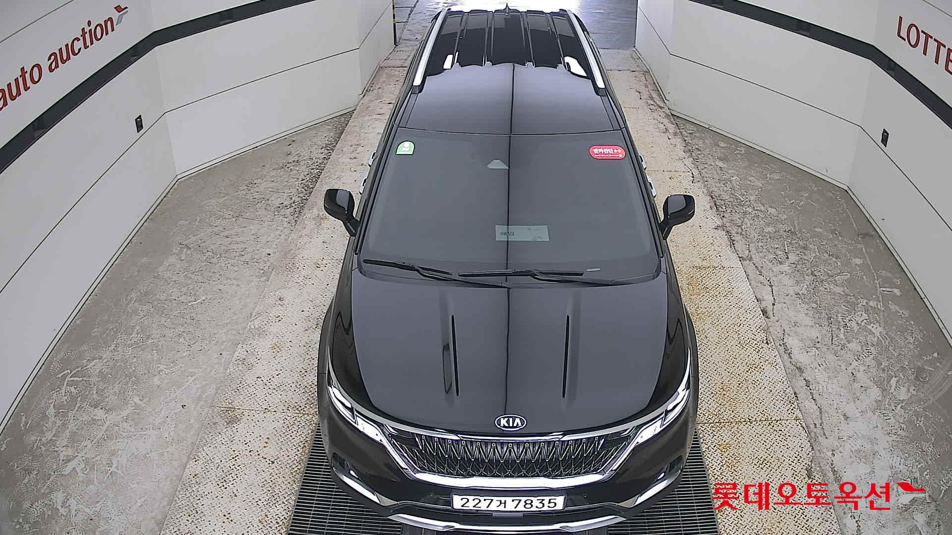 2021 - kia carnival