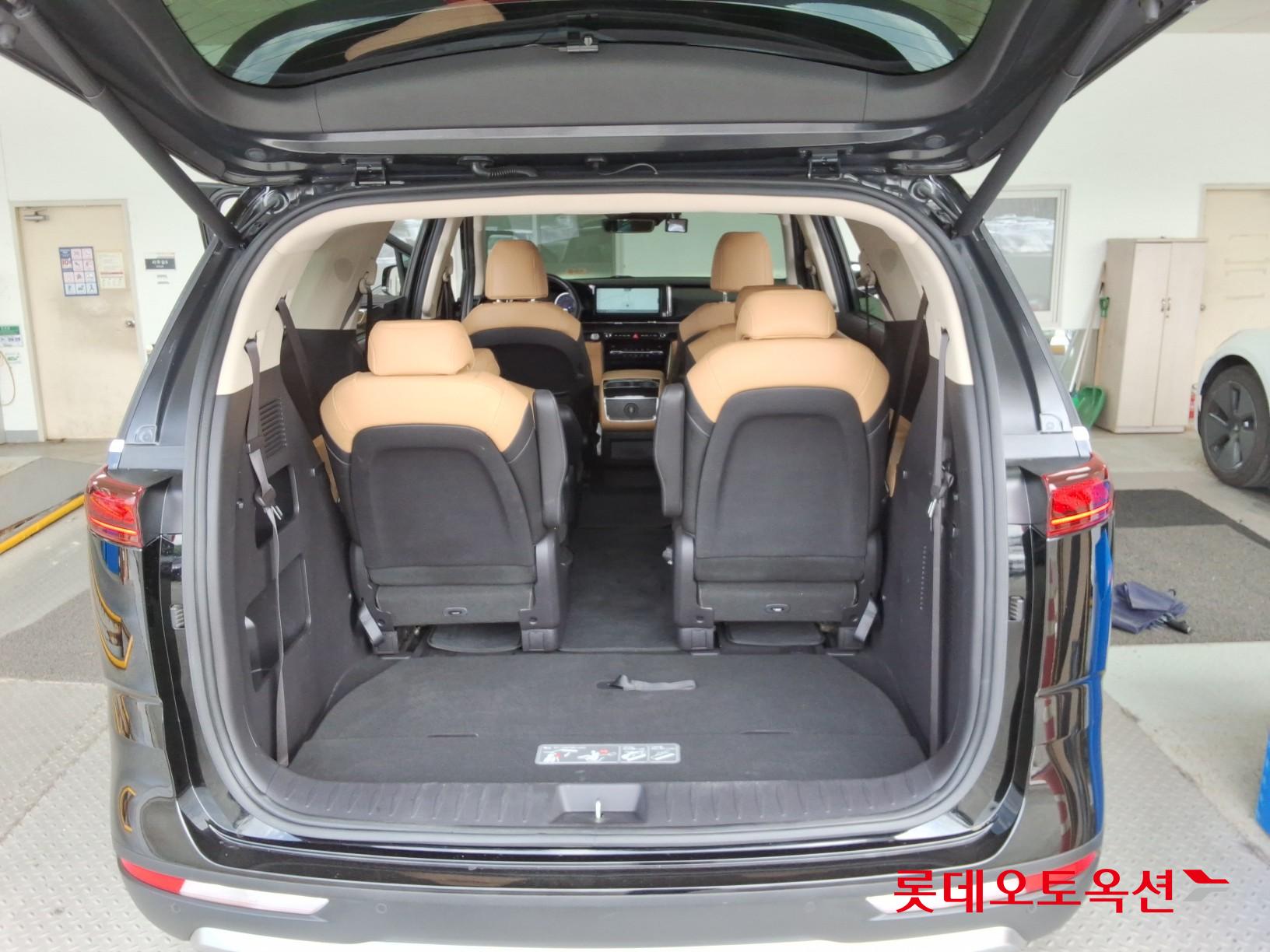 2021 - kia carnival