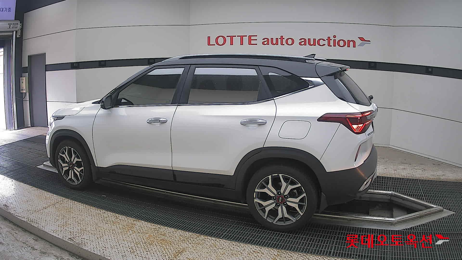 2020 - kia seltos