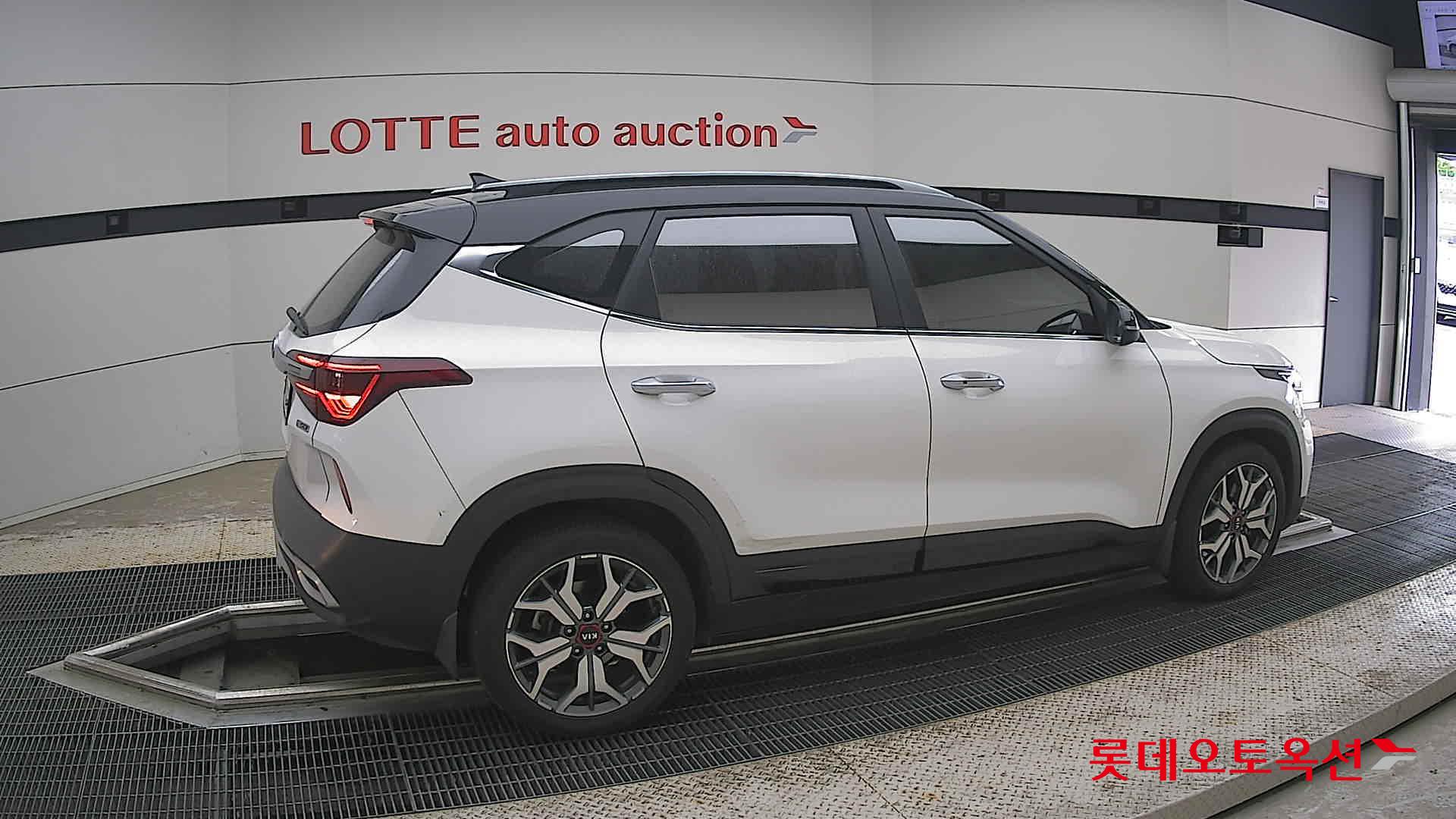 2020 - kia seltos