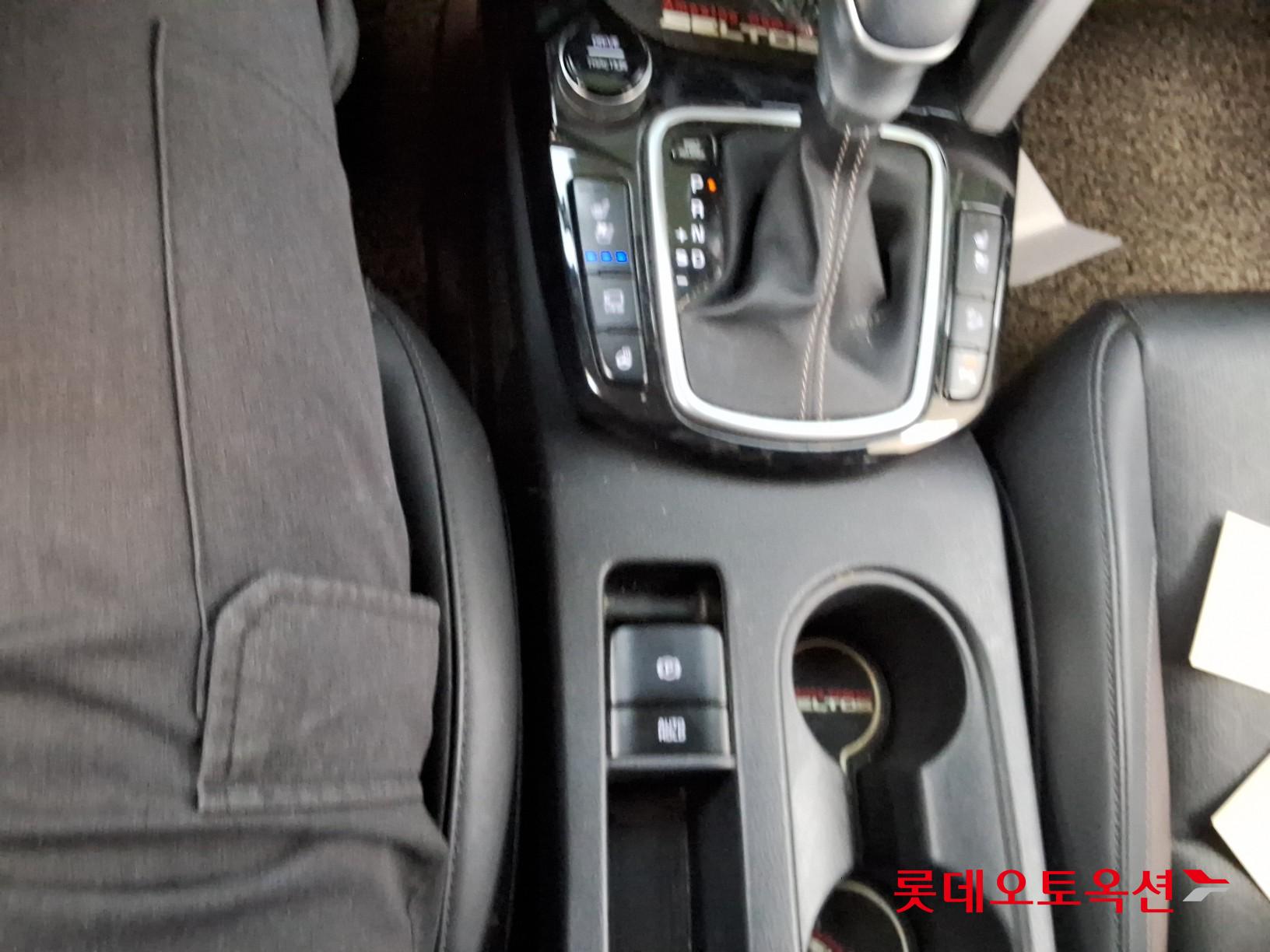 2020 - kia seltos