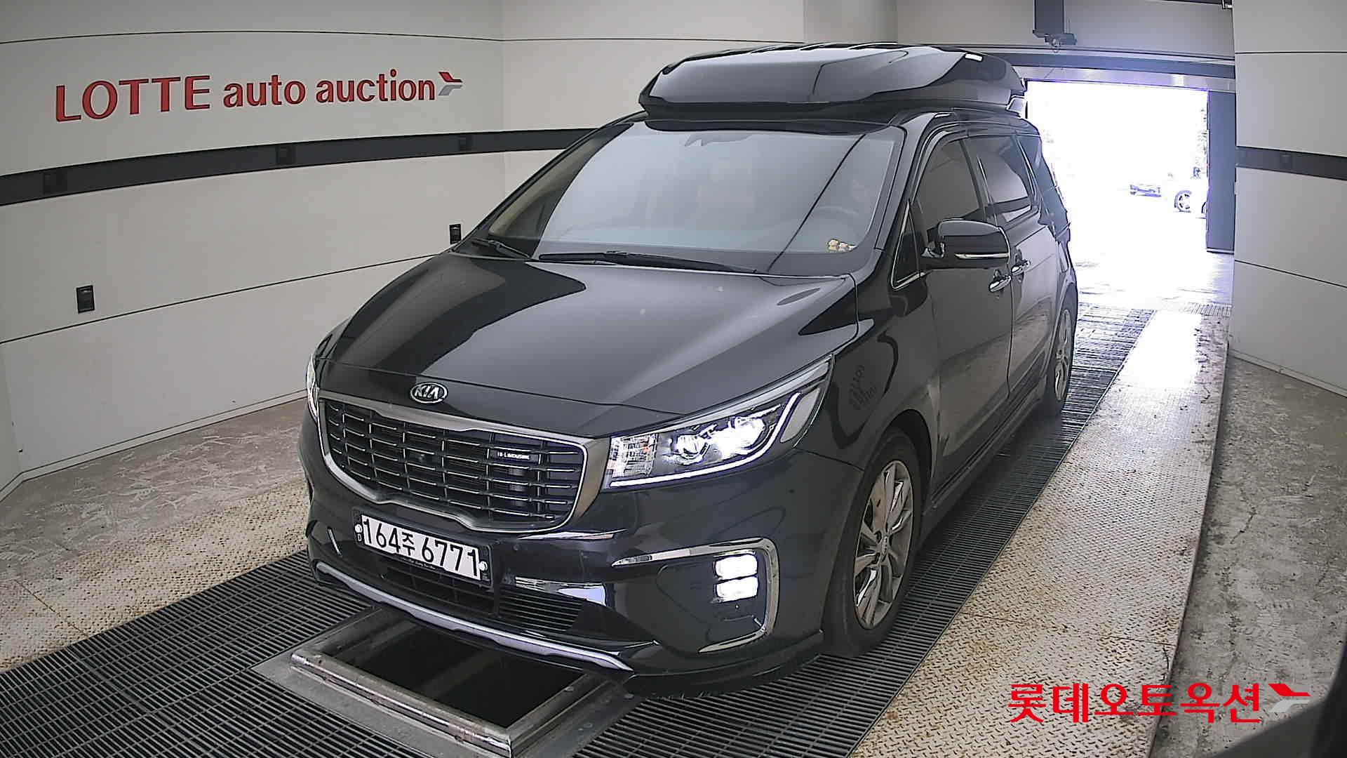 2019 - kia carnival