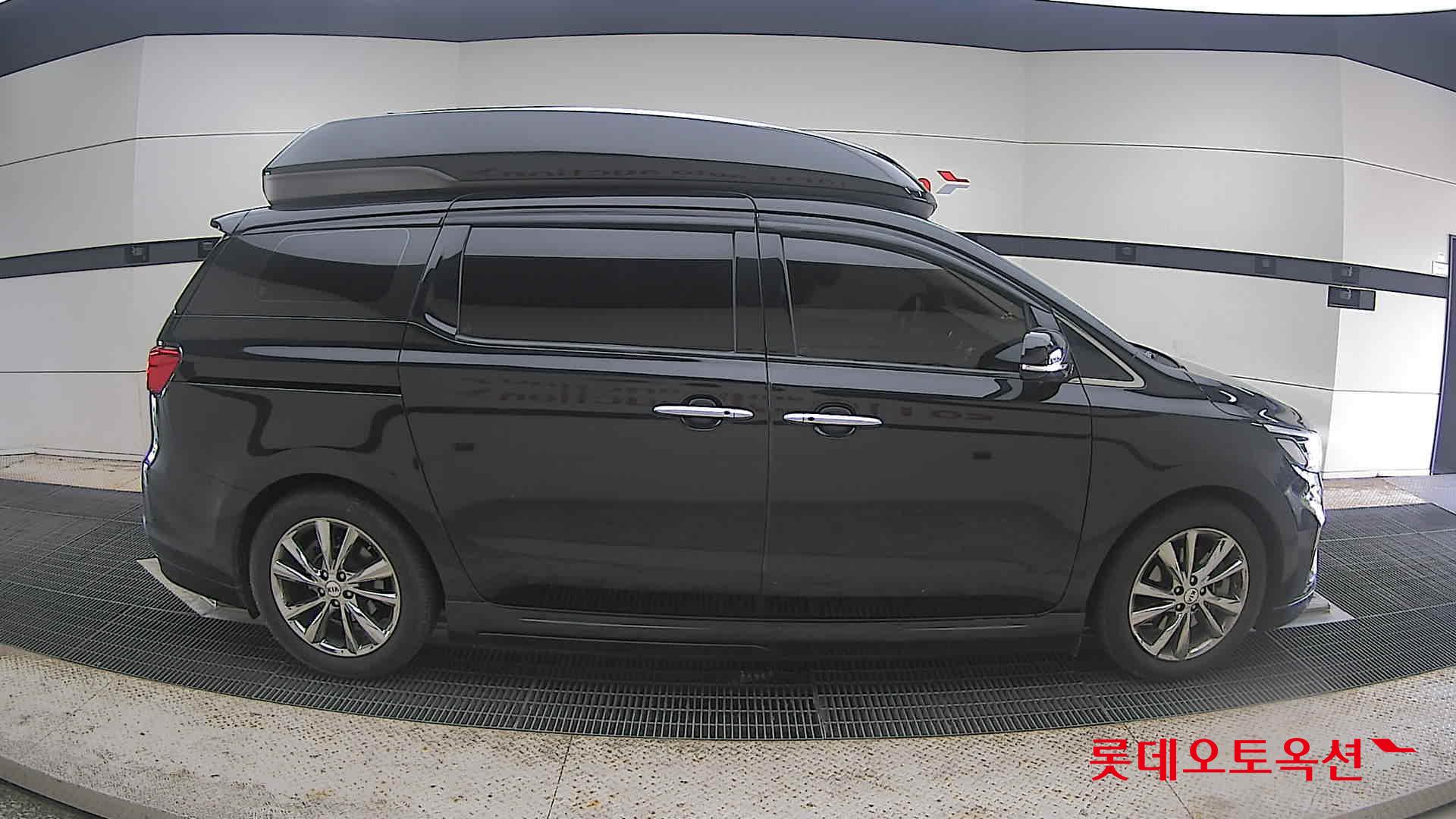 2019 - kia carnival
