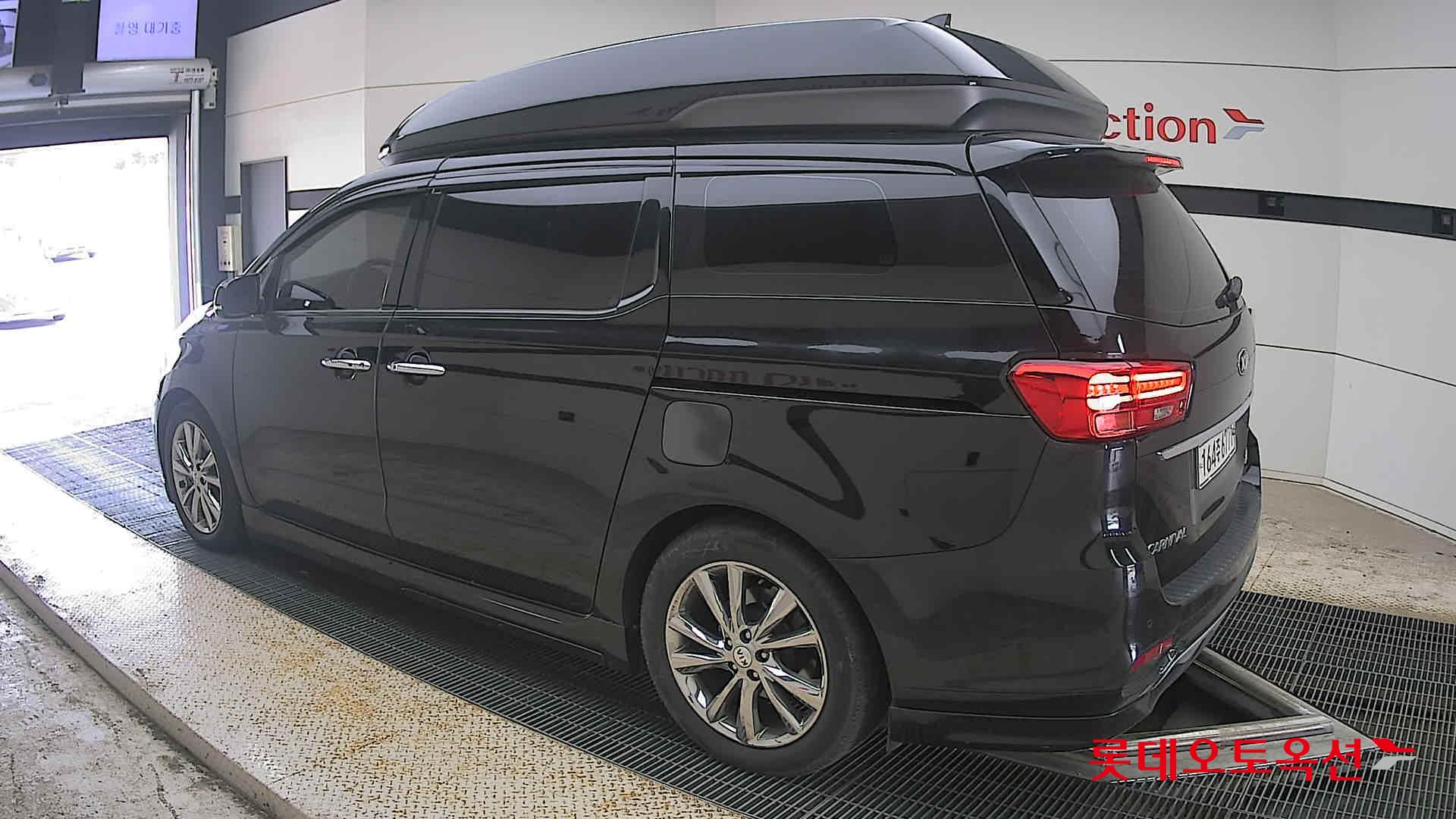 2019 - kia carnival