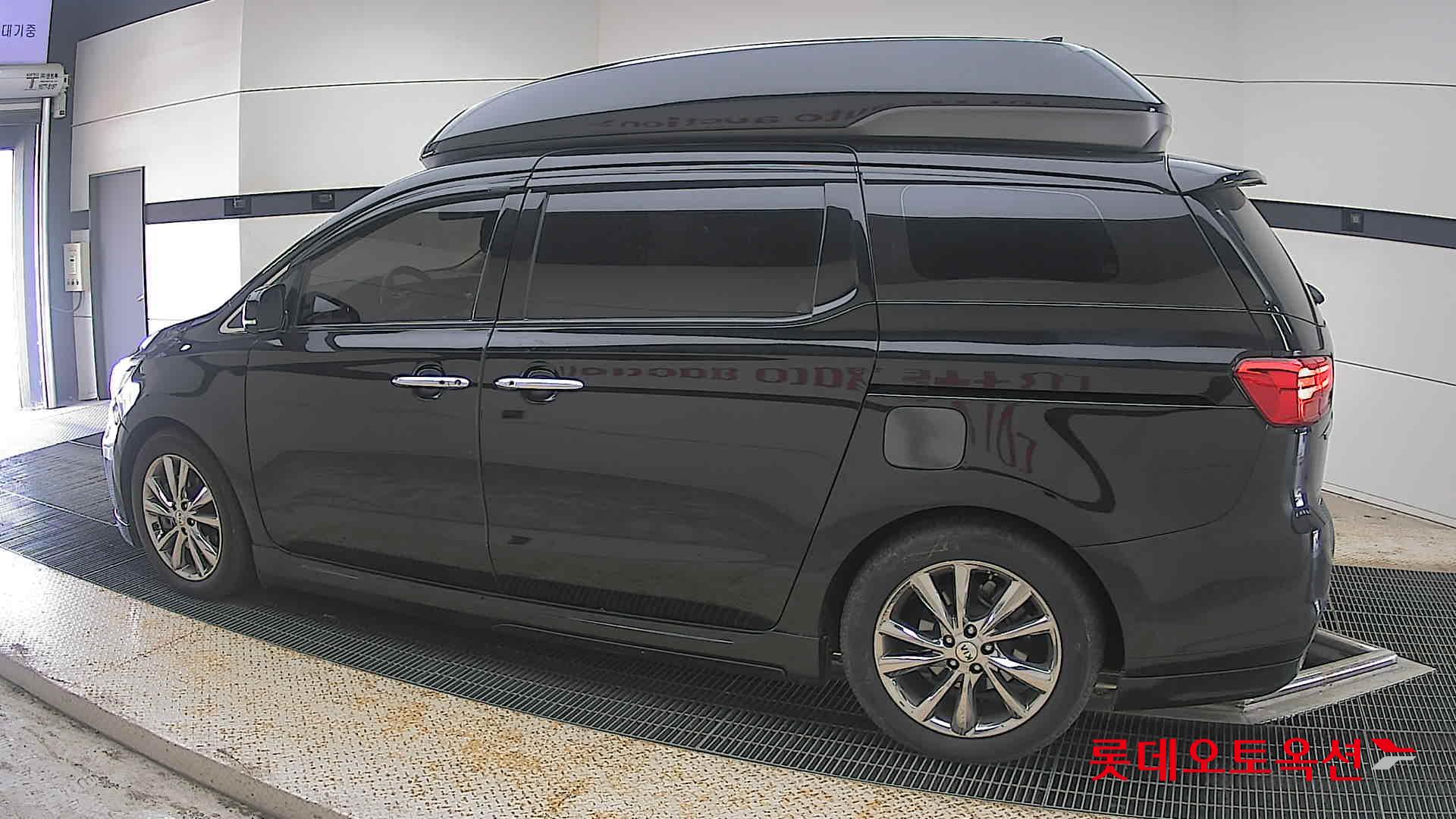 2019 - kia carnival