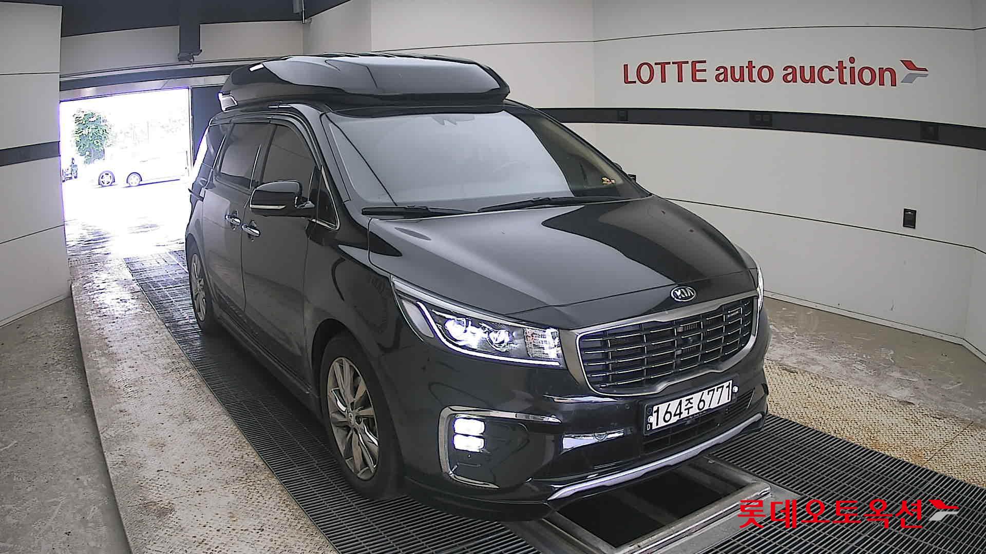 2019 - kia carnival